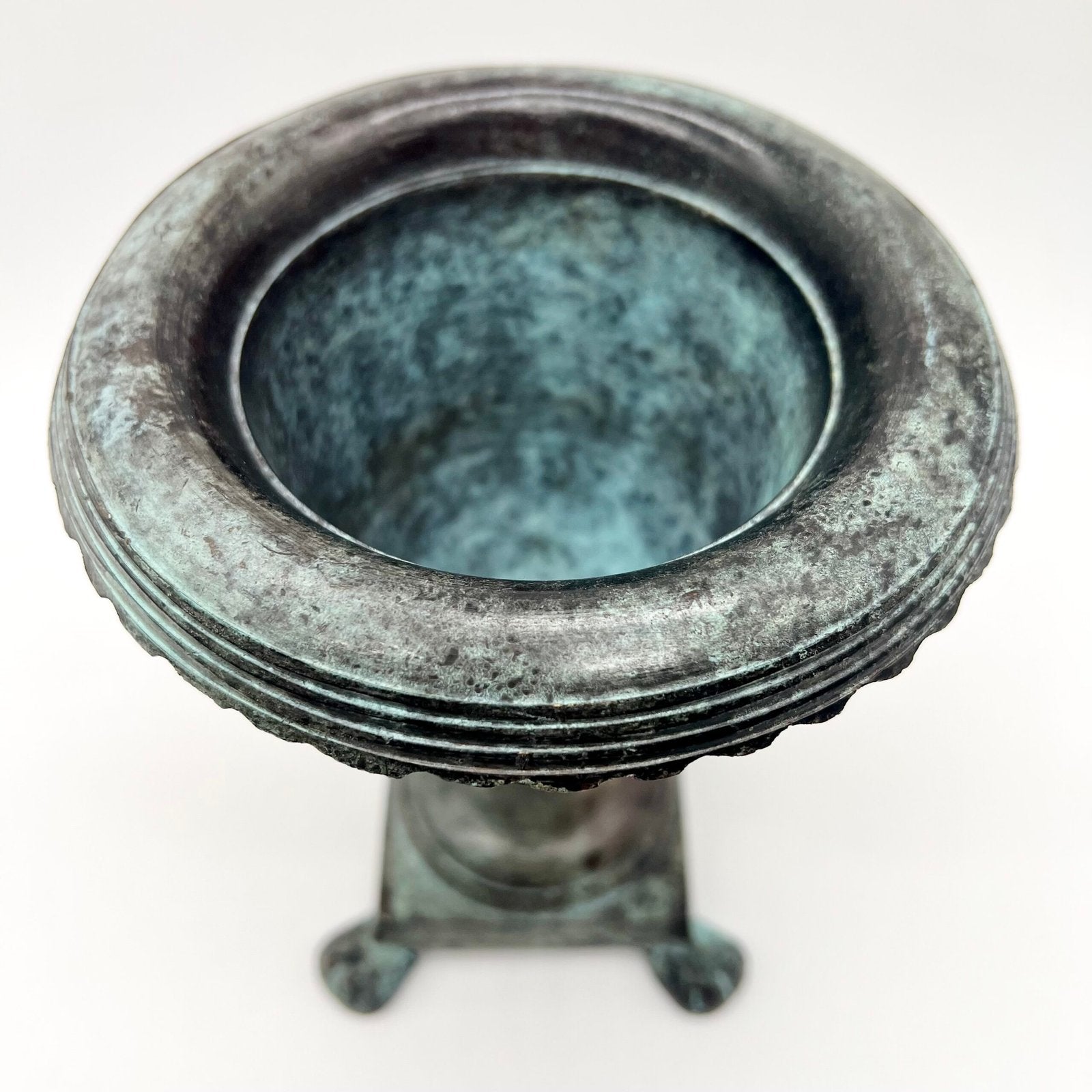 PAIRE DE VASES "MÉDICIS" VERT-DE-GRIS  – 1950s