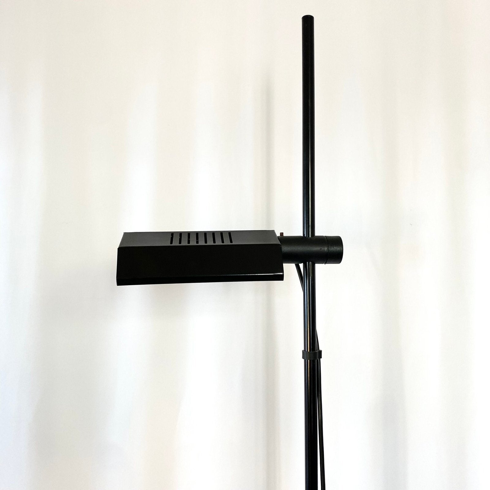 LAMPADAIRE POST-MODERNE, 1980s ITALY