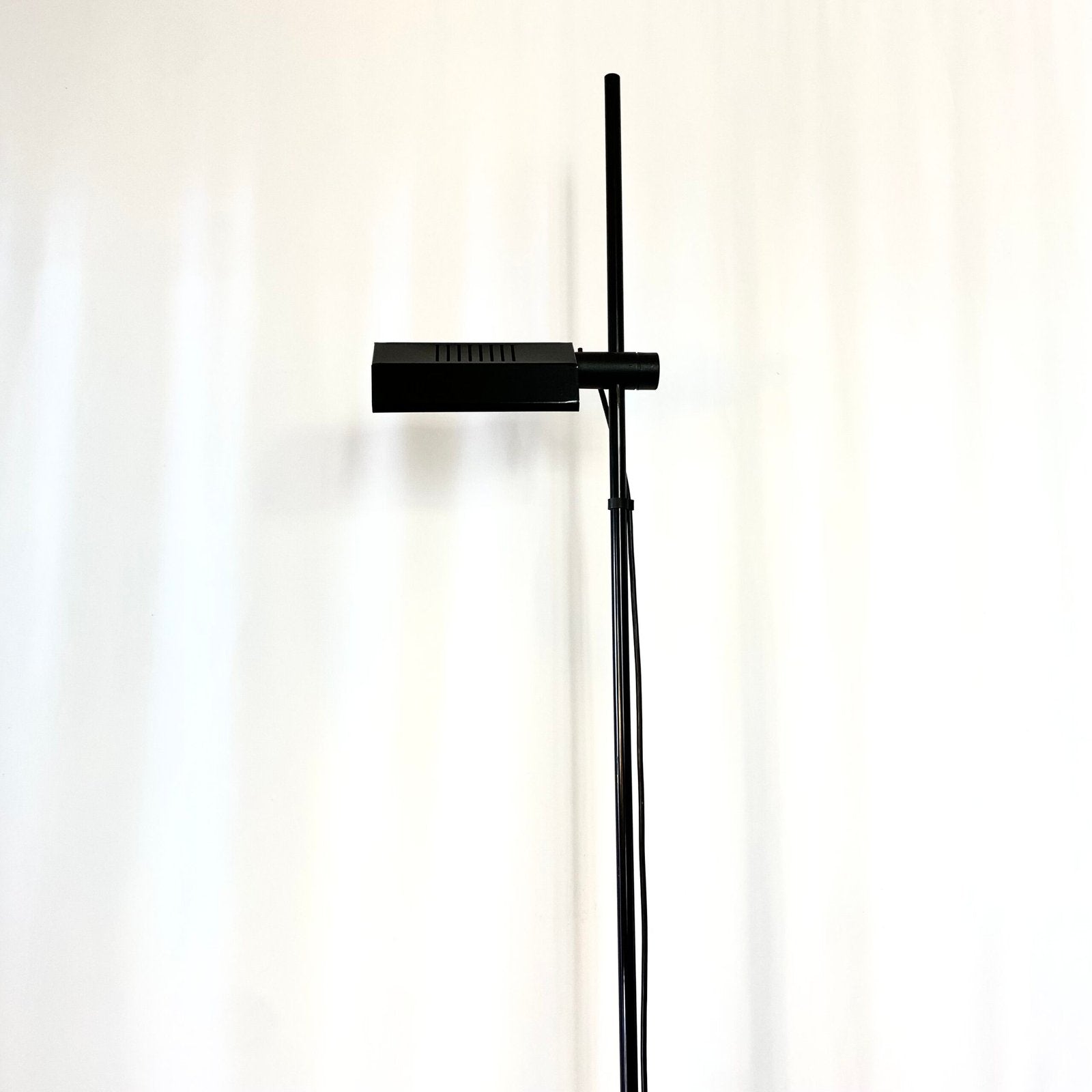 LAMPADAIRE POST-MODERNE, 1980s ITALY