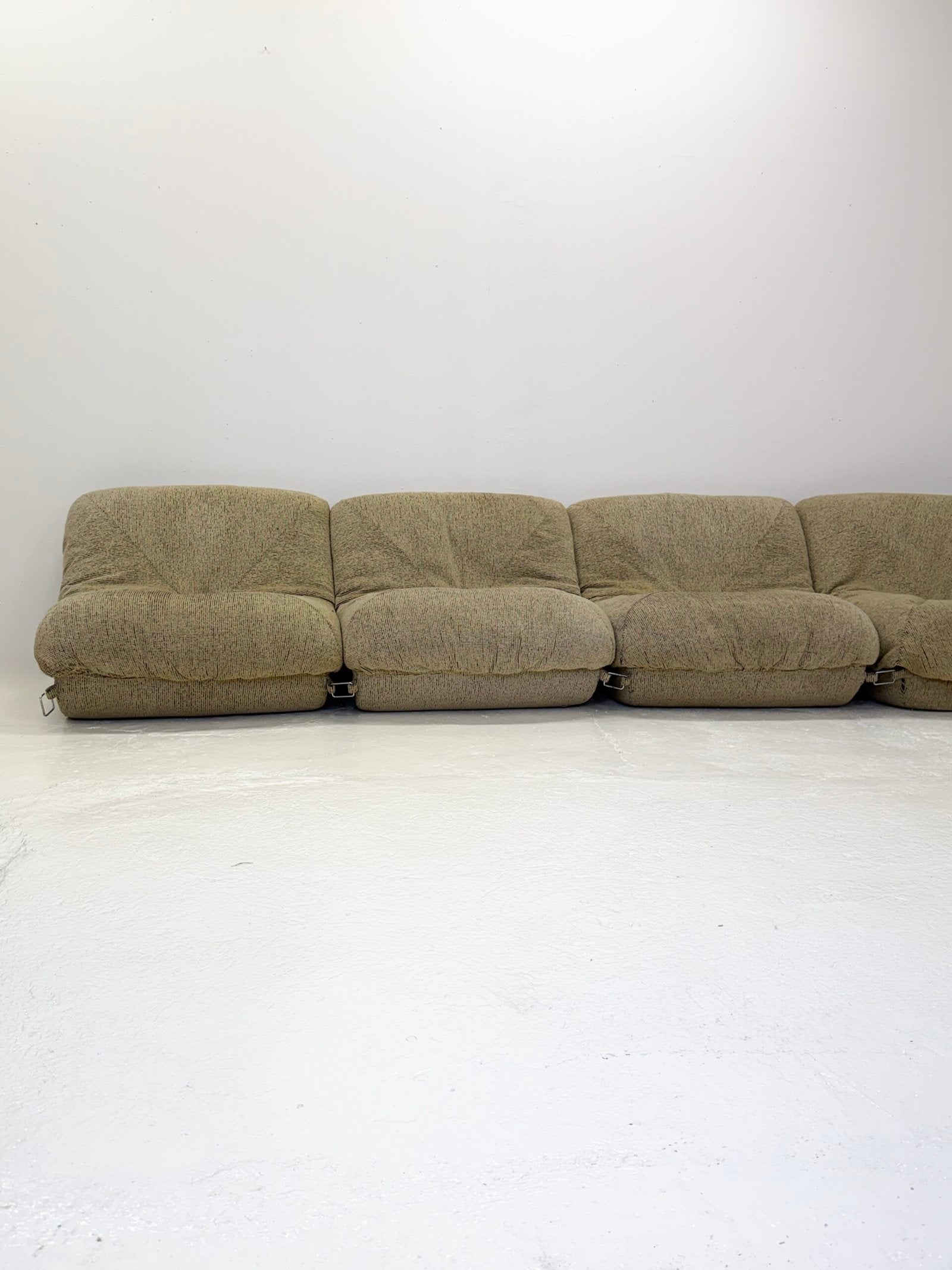 CANAPÉ MODULAIRE “PATATE” PAR AIRBORNE – 1970s