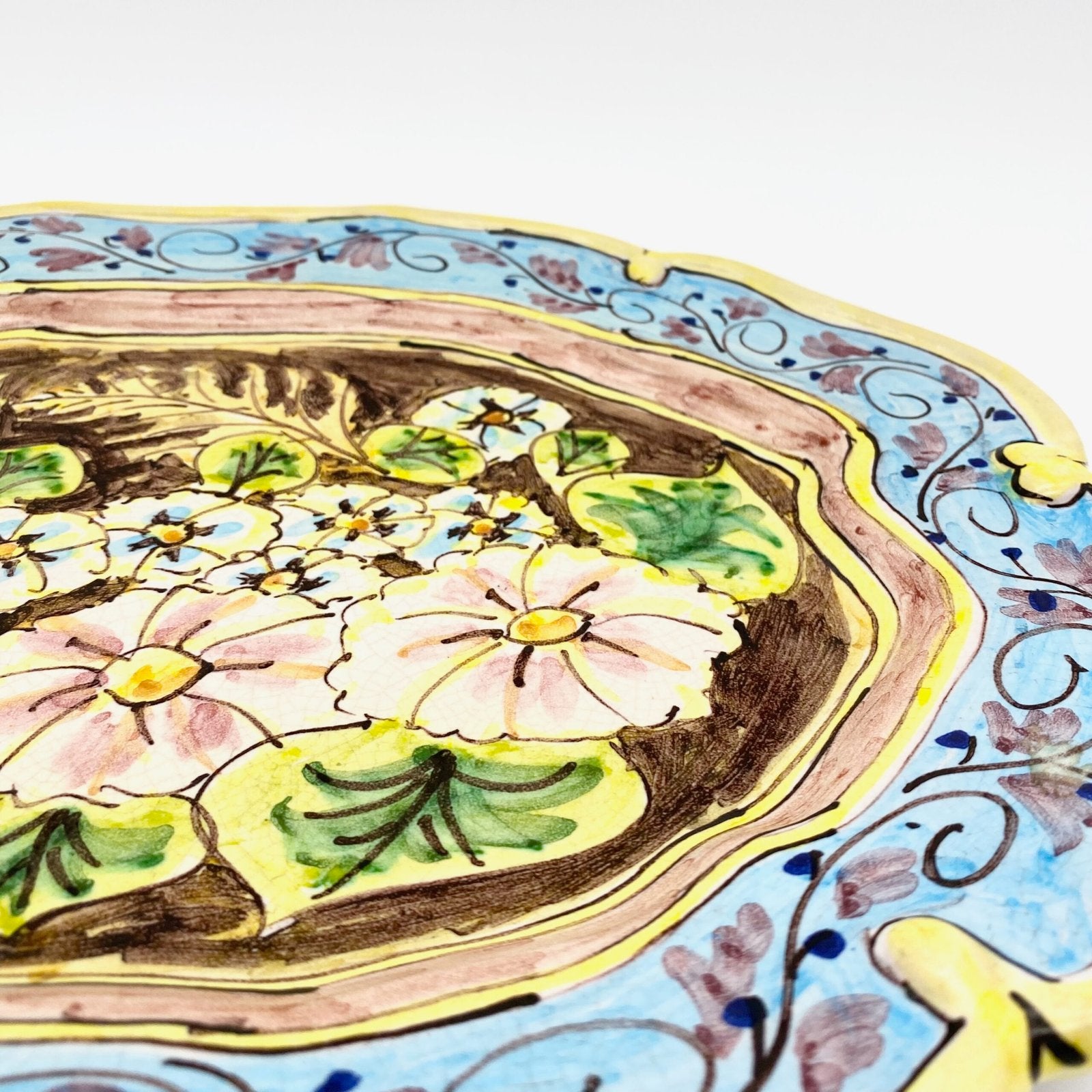 PLAT VINTAGE SICILIEN  A FLEURS "ROSSANO LAVERDE", 1970s