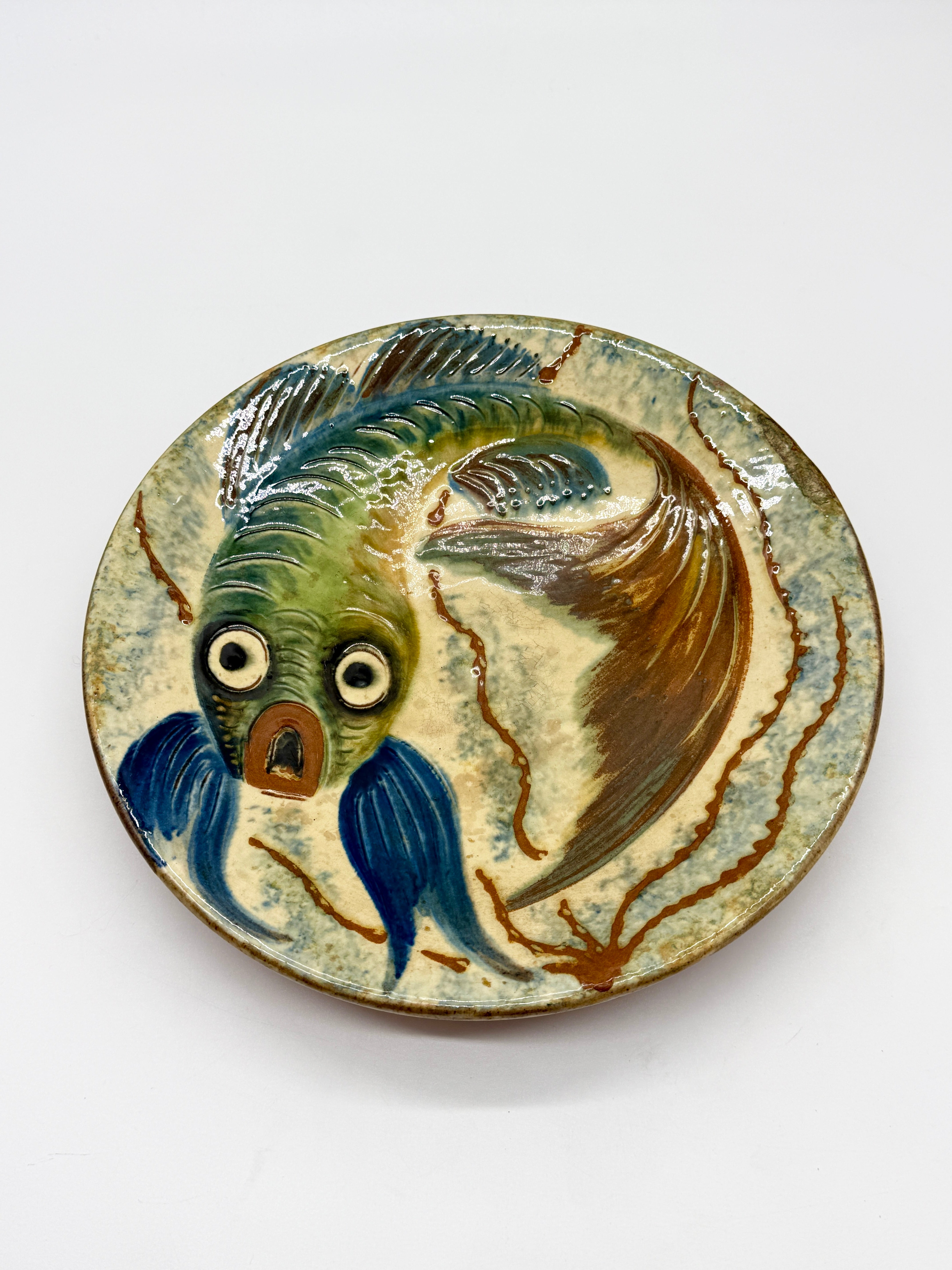 ASSIETTE MURALE POISSON – CÉRAMIQUE PUIGDEMONT,1960s