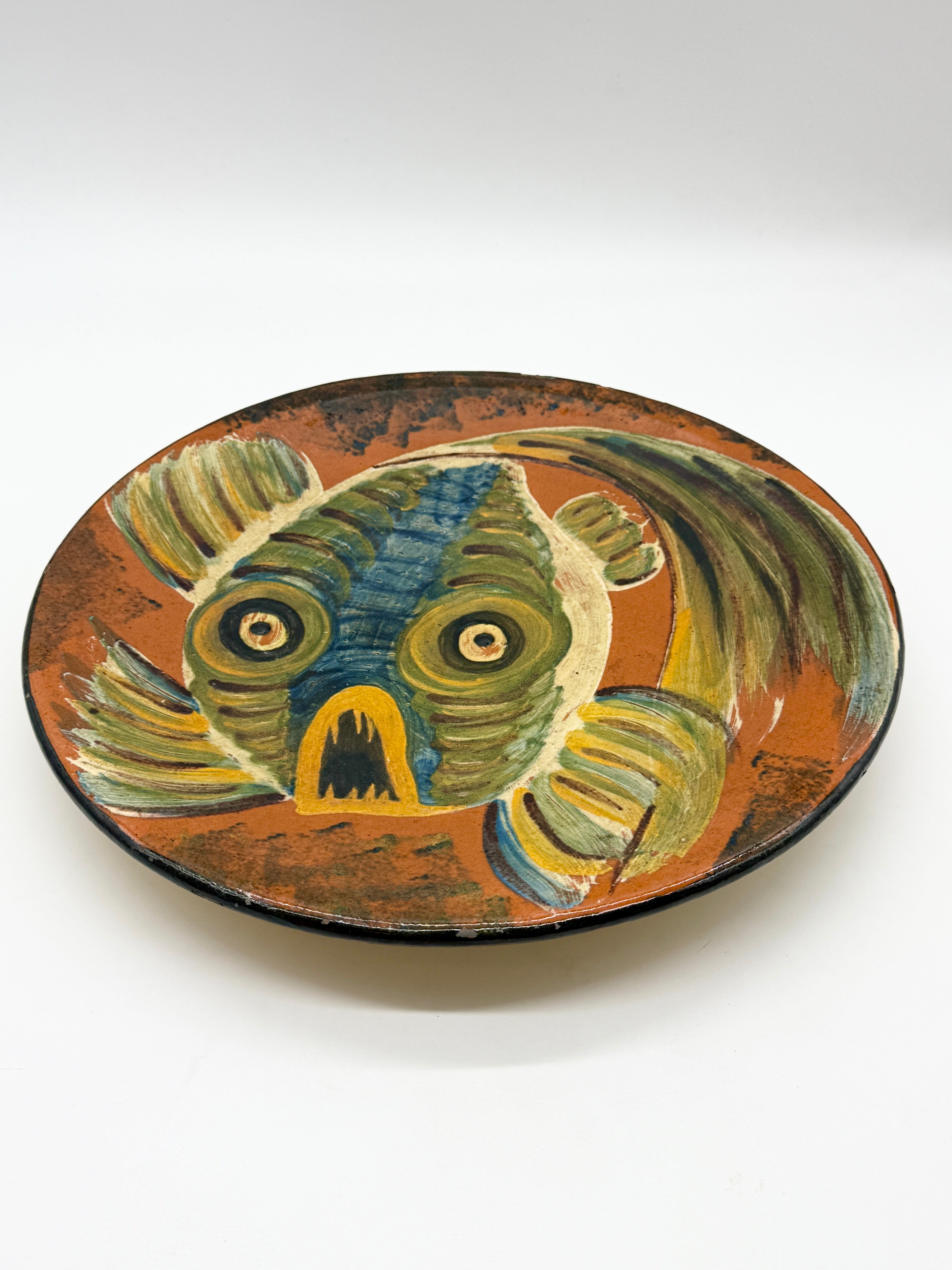GRANDE ASSIETTE MURALE POISSON – PUIGDEMONT, CATALOGNE, 1960s
