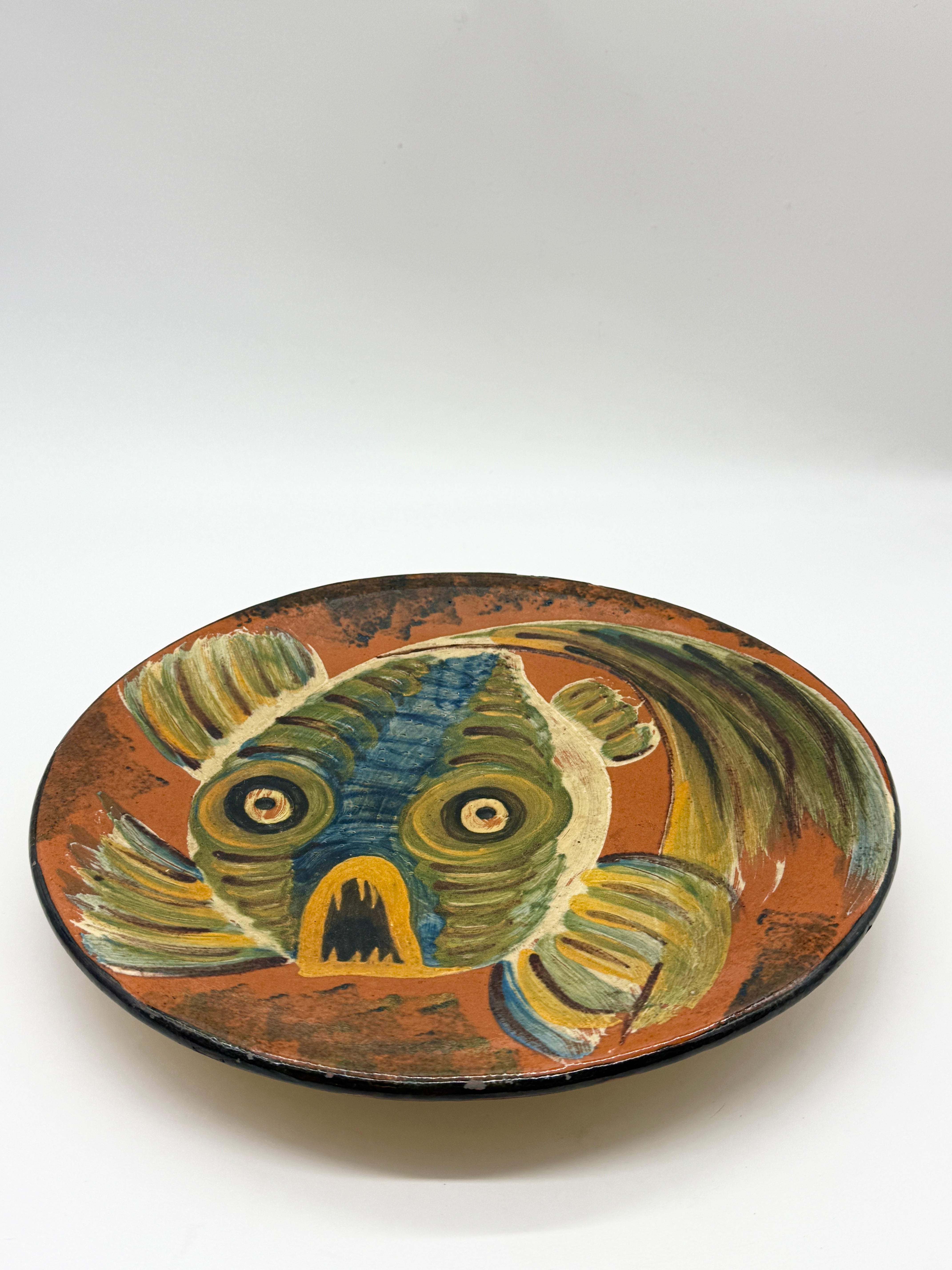 GRANDE ASSIETTE MURALE POISSON – PUIGDEMONT, CATALOGNE, 1960s