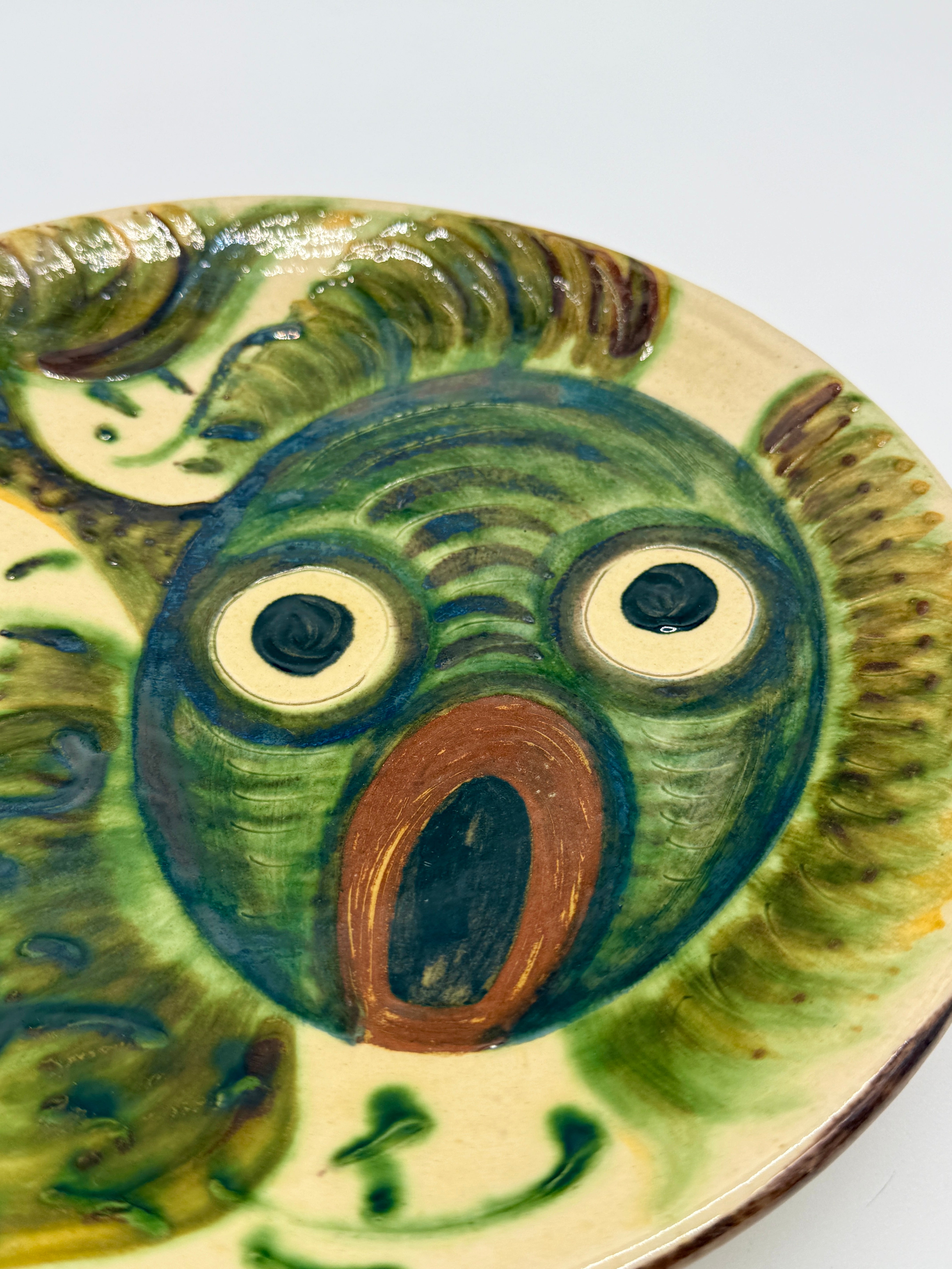 ASSIETTE POISSON FANTASTIQUE, PUIGDEMONT, CATALOGNE 1960s