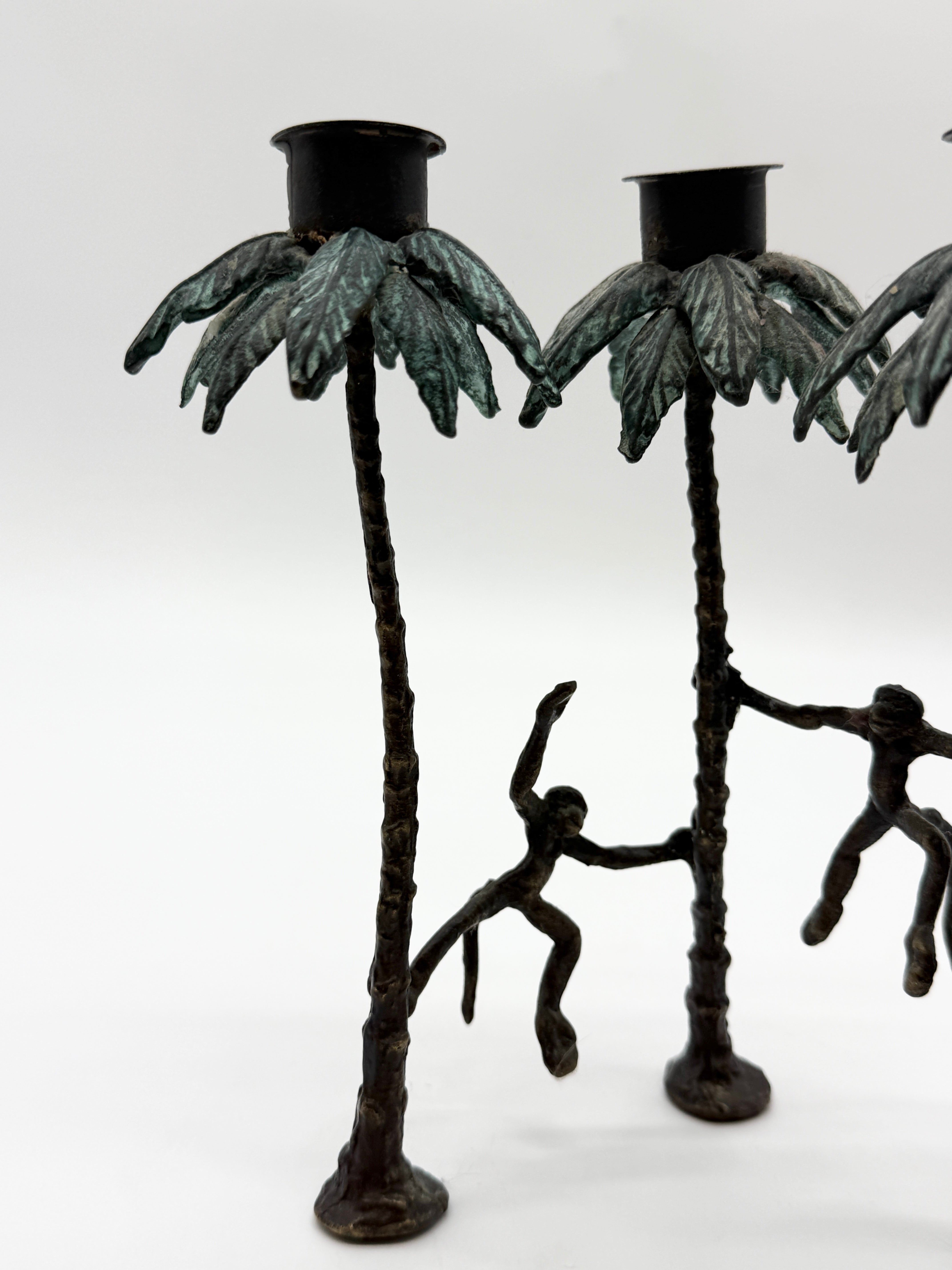 CHANDELIER "SINGE" EN BRONZE PATINÉ, 1970s