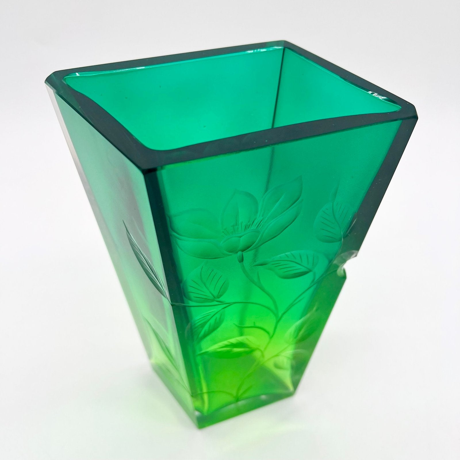 VASE GRAVÉ ART NOUVEAU, CRISTAL DE MOSER, 1900