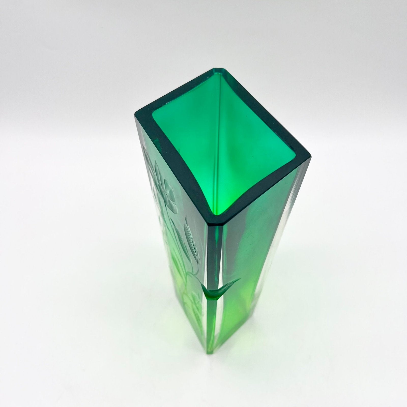 VASE GRAVÉ ART NOUVEAU, CRISTAL DE MOSER, 1900
