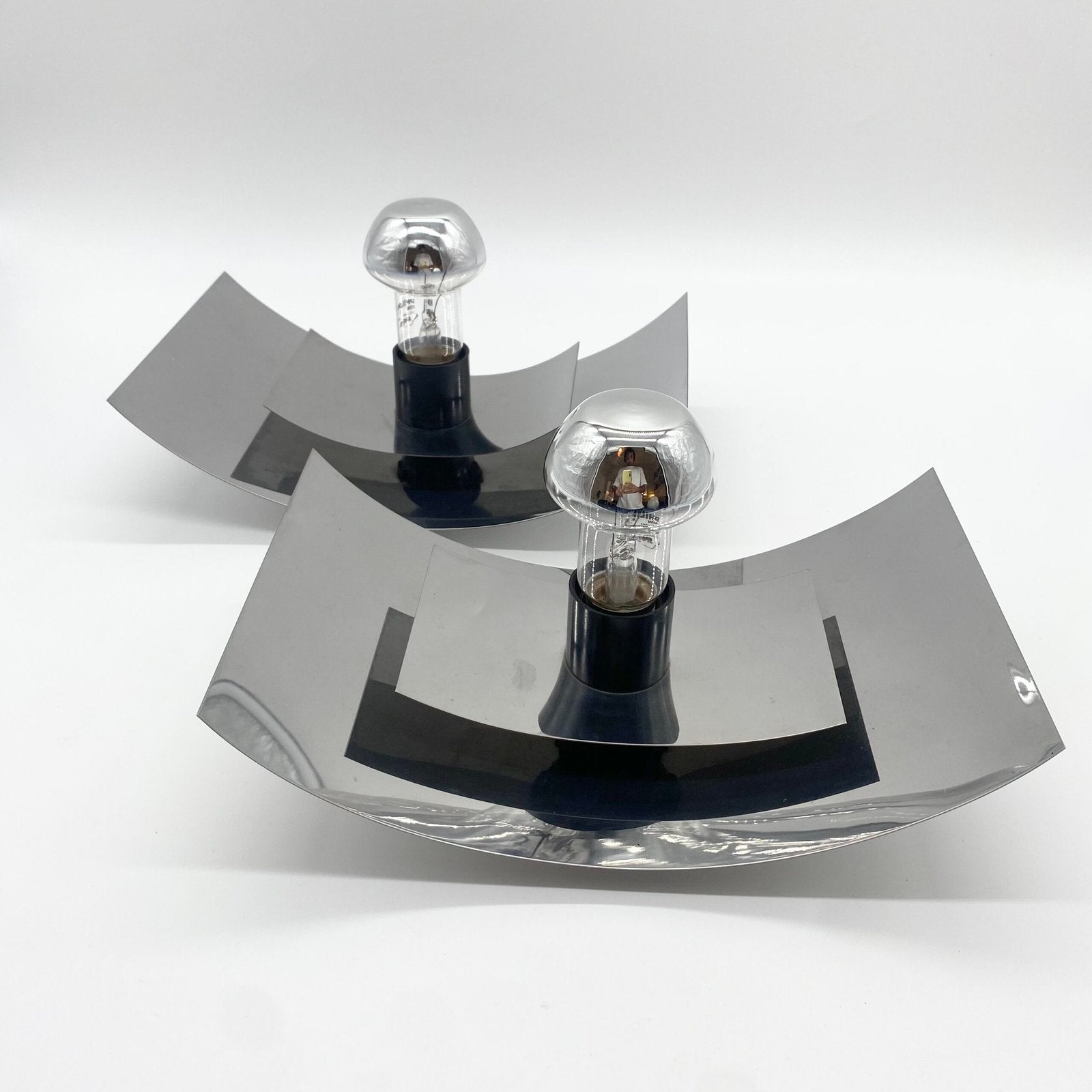 PAIRE D’APPLIQUES "SPACE AGE" - MÉTAL CHROMÉ –  1970s