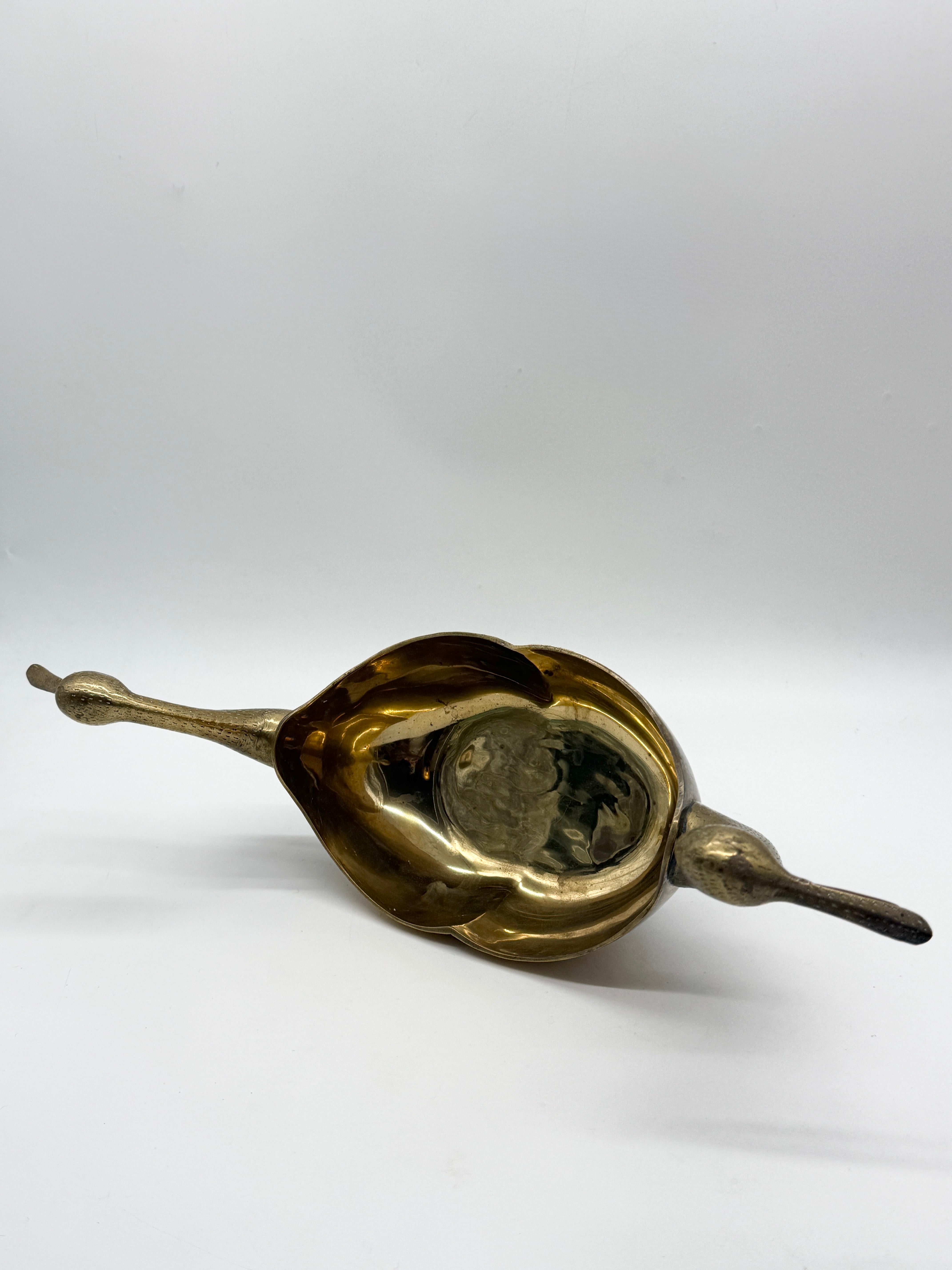 CENTRE DE TABLE "CANARDS" EN LAITON – VERS 1950s