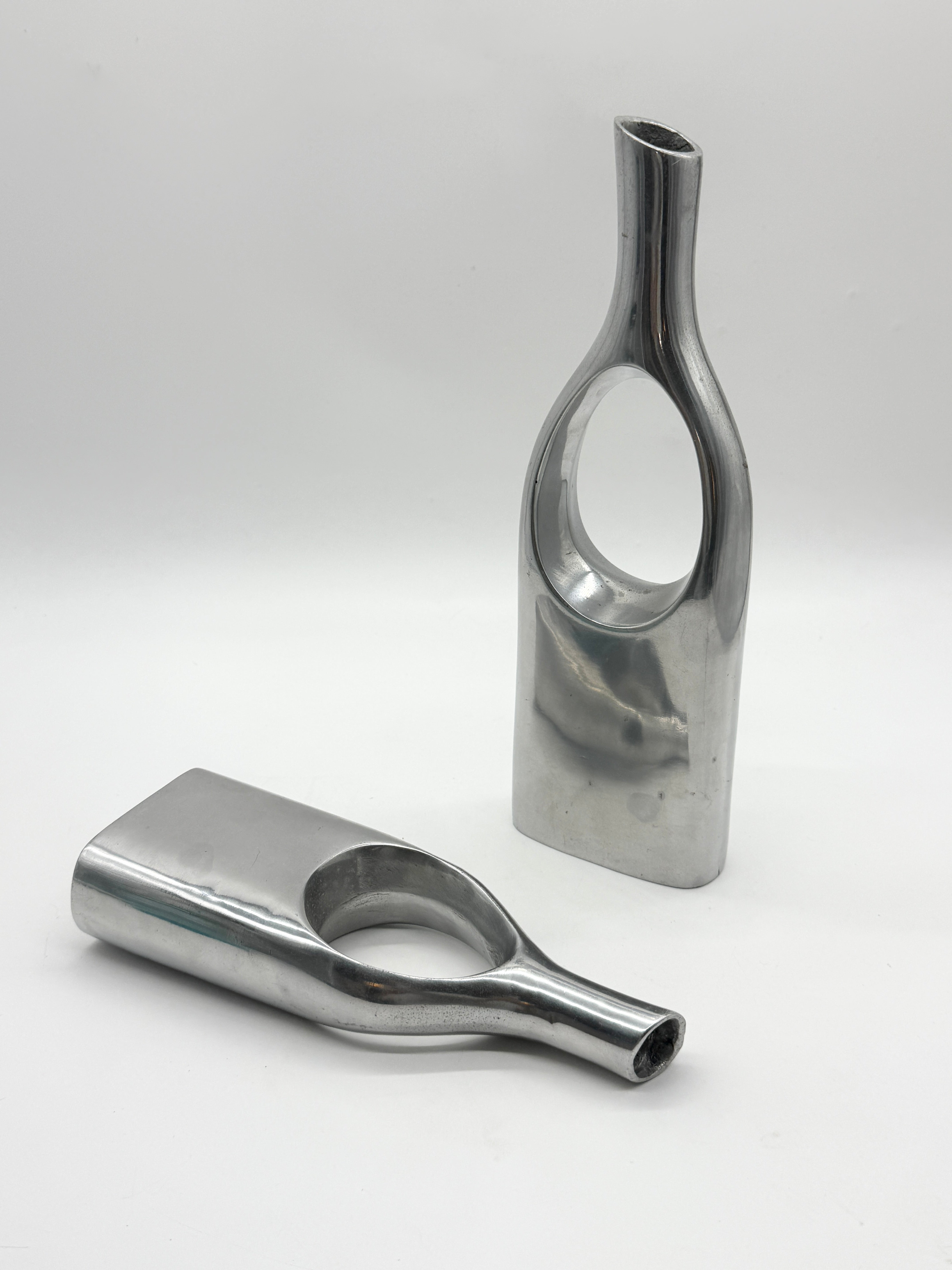 PAIRE DE VASES "GOUTTE" EN FONTE D’ALUMINIUM, ITALIE, 1970s
