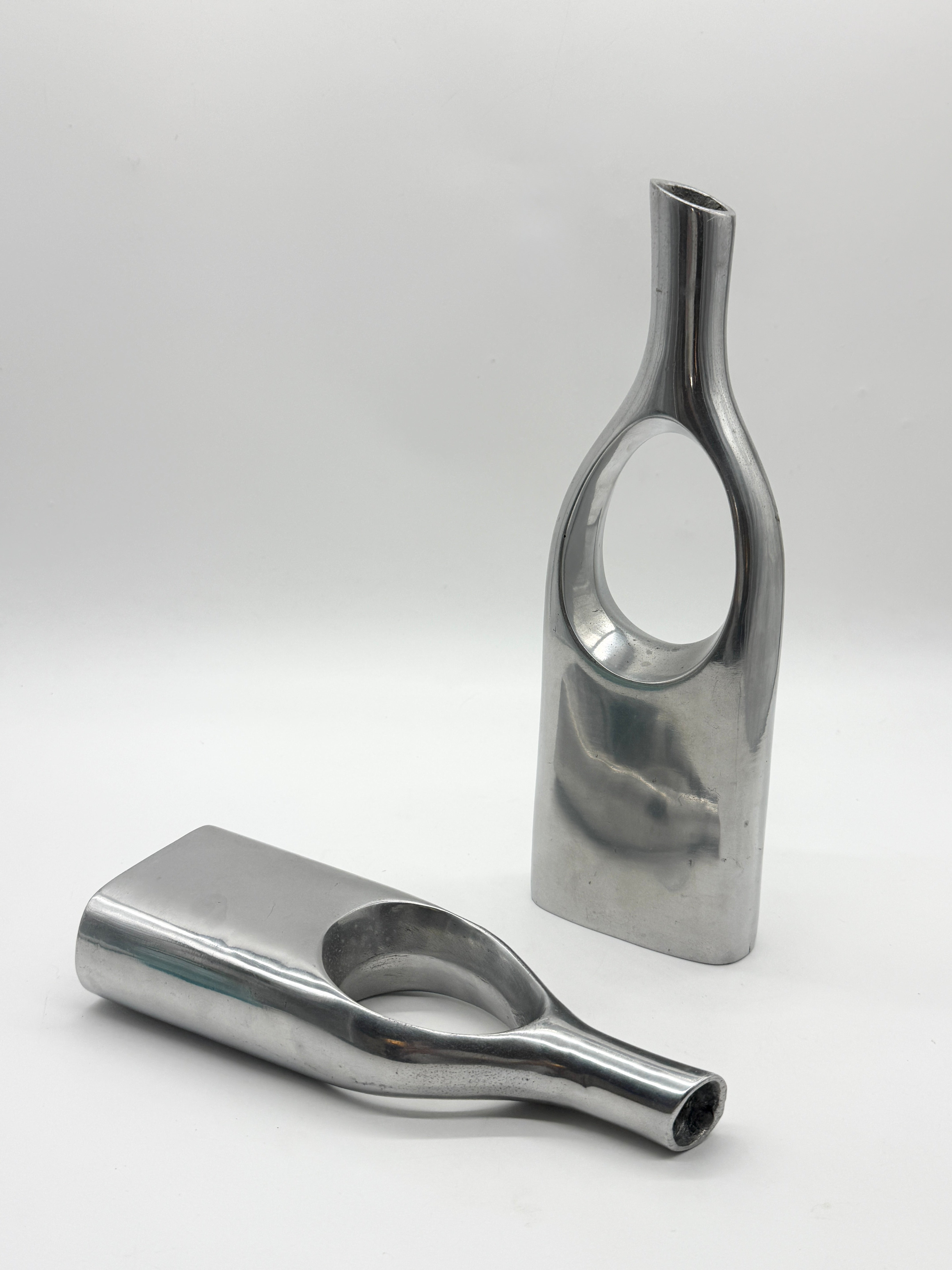 PAIRE DE VASES "GOUTTE" EN FONTE D’ALUMINIUM, ITALIE, 1970s