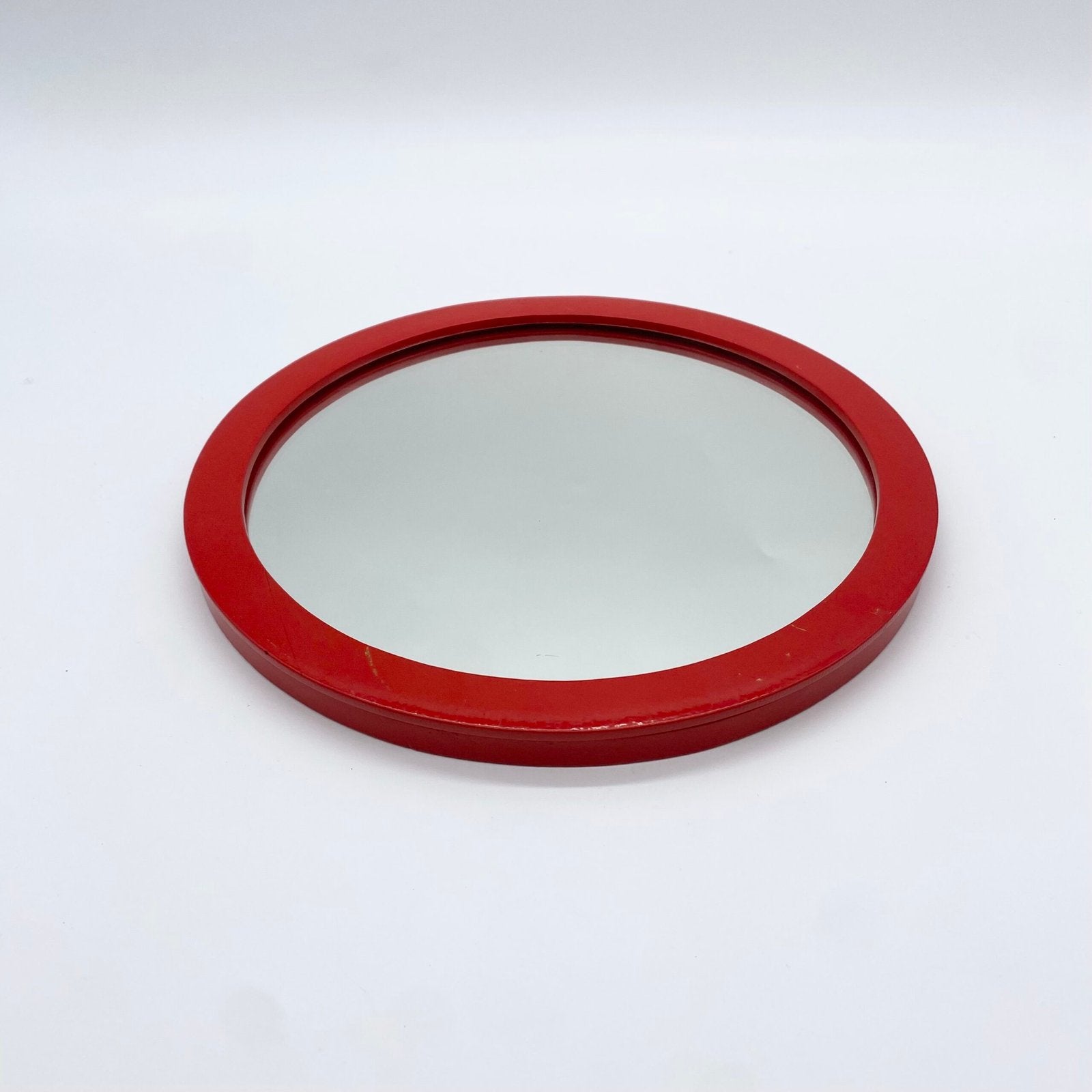 MIROIR CERCLE - MÉTAL LAQUÉ ROUGE
