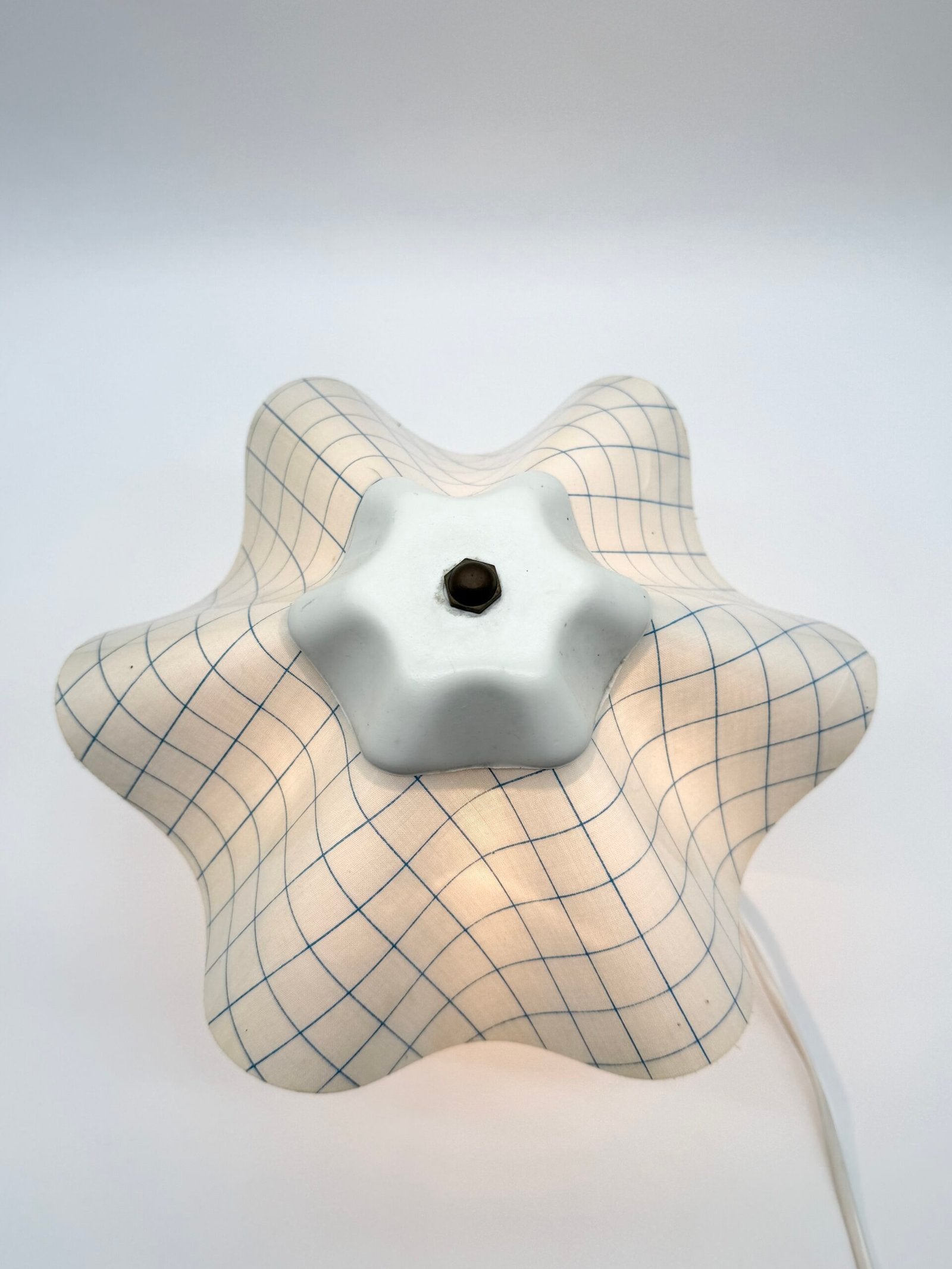 PAIRE DE LAMPES DE TABLE À ABAT-JOUR PLISSÉ – 1980s