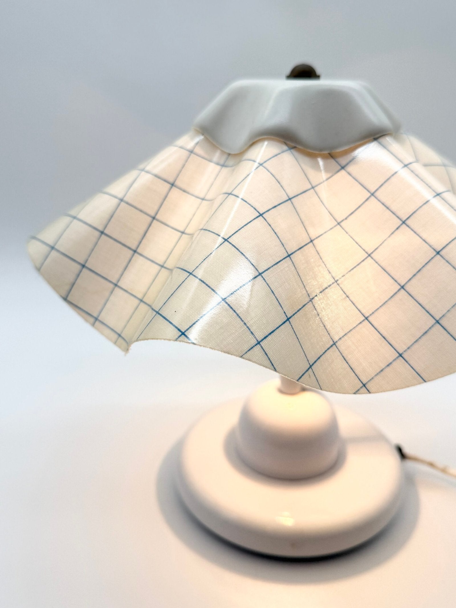 PAIRE DE LAMPES DE TABLE À ABAT-JOUR PLISSÉ – 1980s