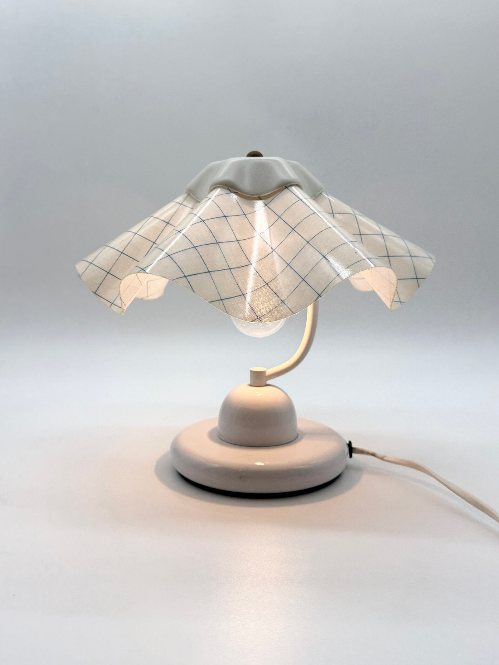 PAIRE DE LAMPES DE TABLE À ABAT-JOUR PLISSÉ – 1980s