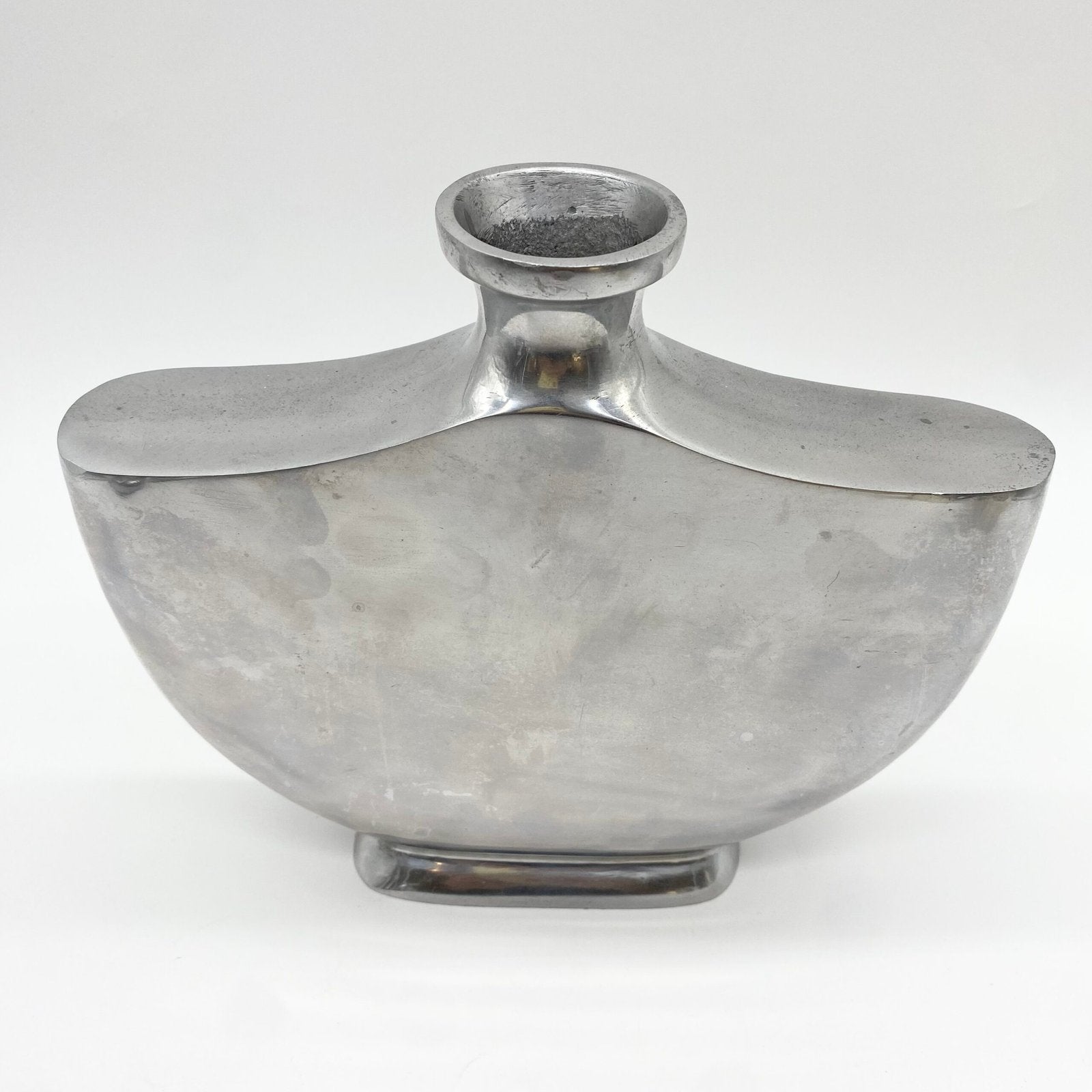 VASE « COQUILLAGE » / FONTE D’ALUMINIUM – 1970s