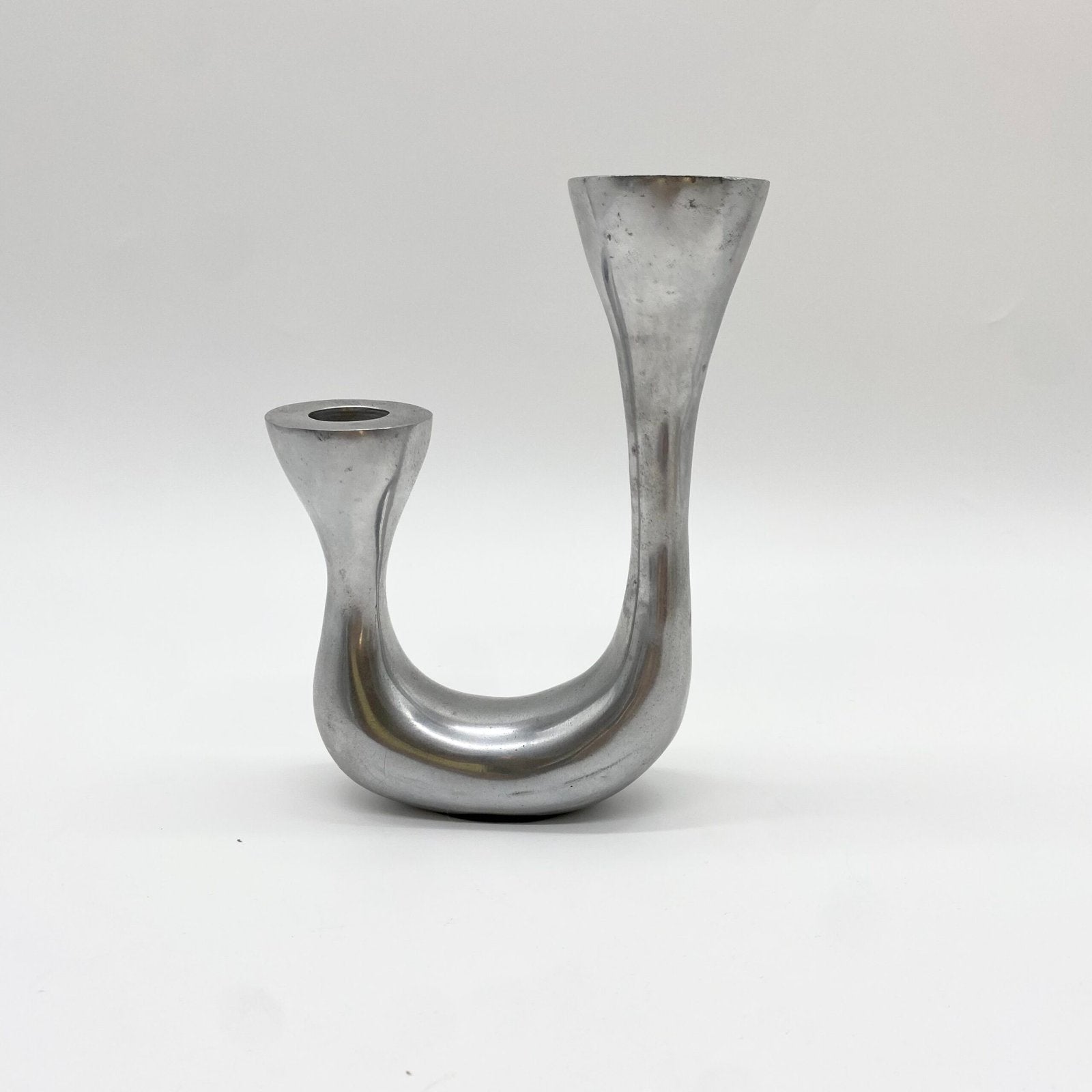 BOUGEOIR BIOMORPHIQUE / FONTE D'ALU, 1980