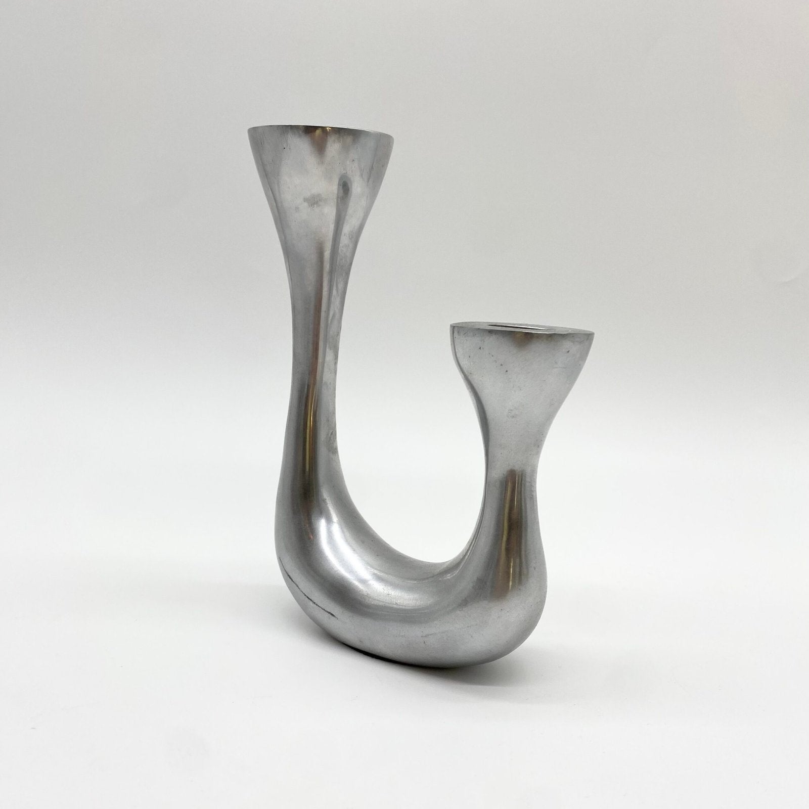 BOUGEOIR BIOMORPHIQUE / FONTE D'ALU, 1980