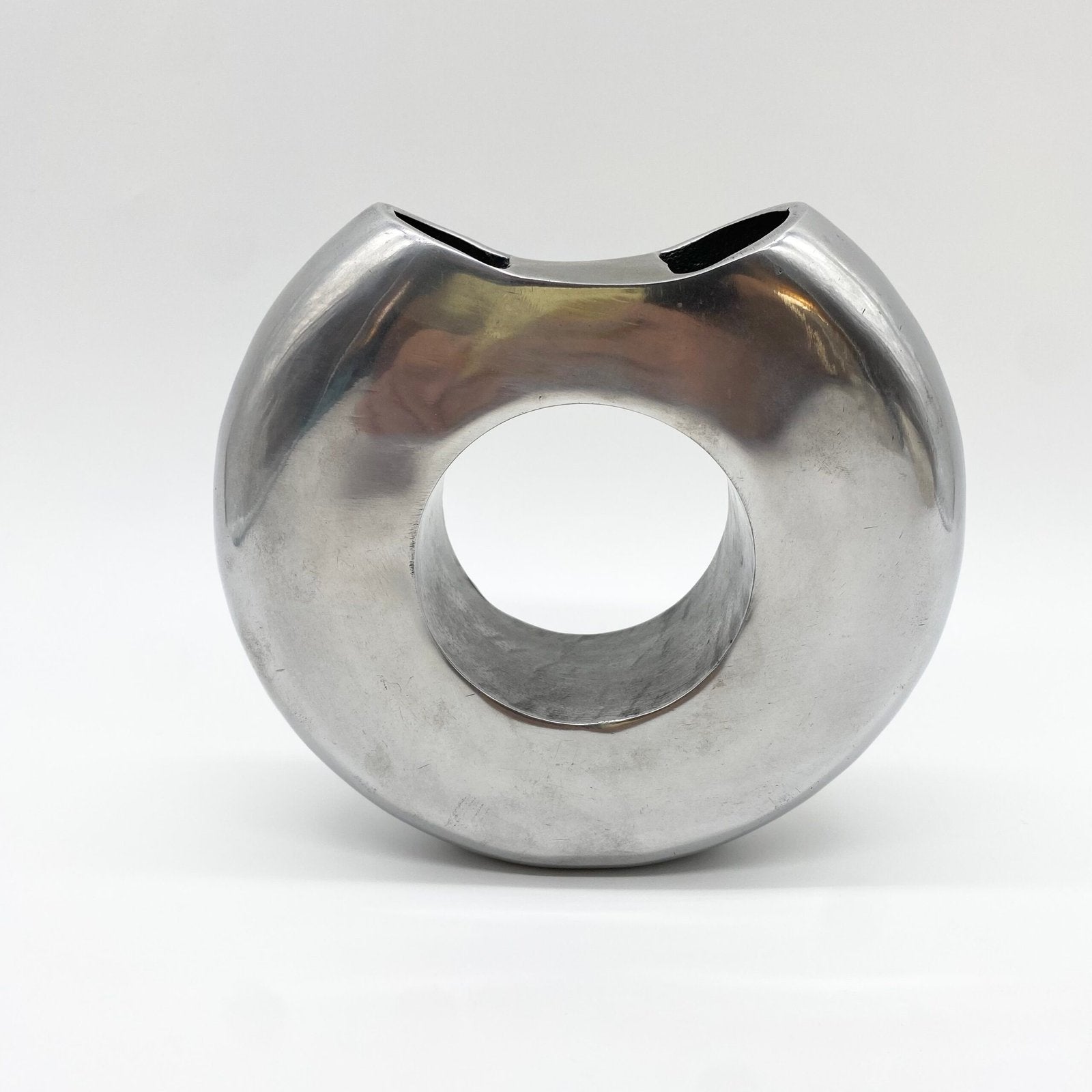 VASE "DONUT" / FONTE D’ALUMINIUM – 1980s
