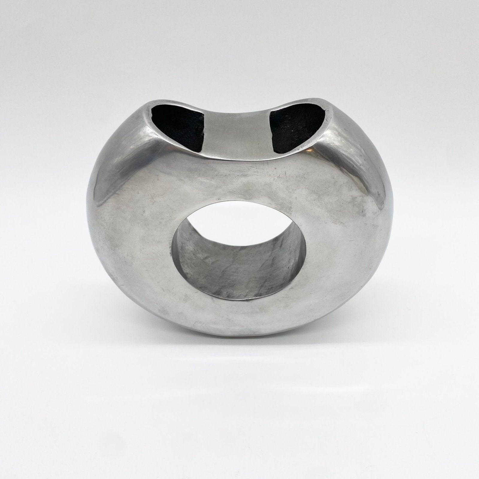 VASE "DONUT" / FONTE D’ALUMINIUM – 1980s