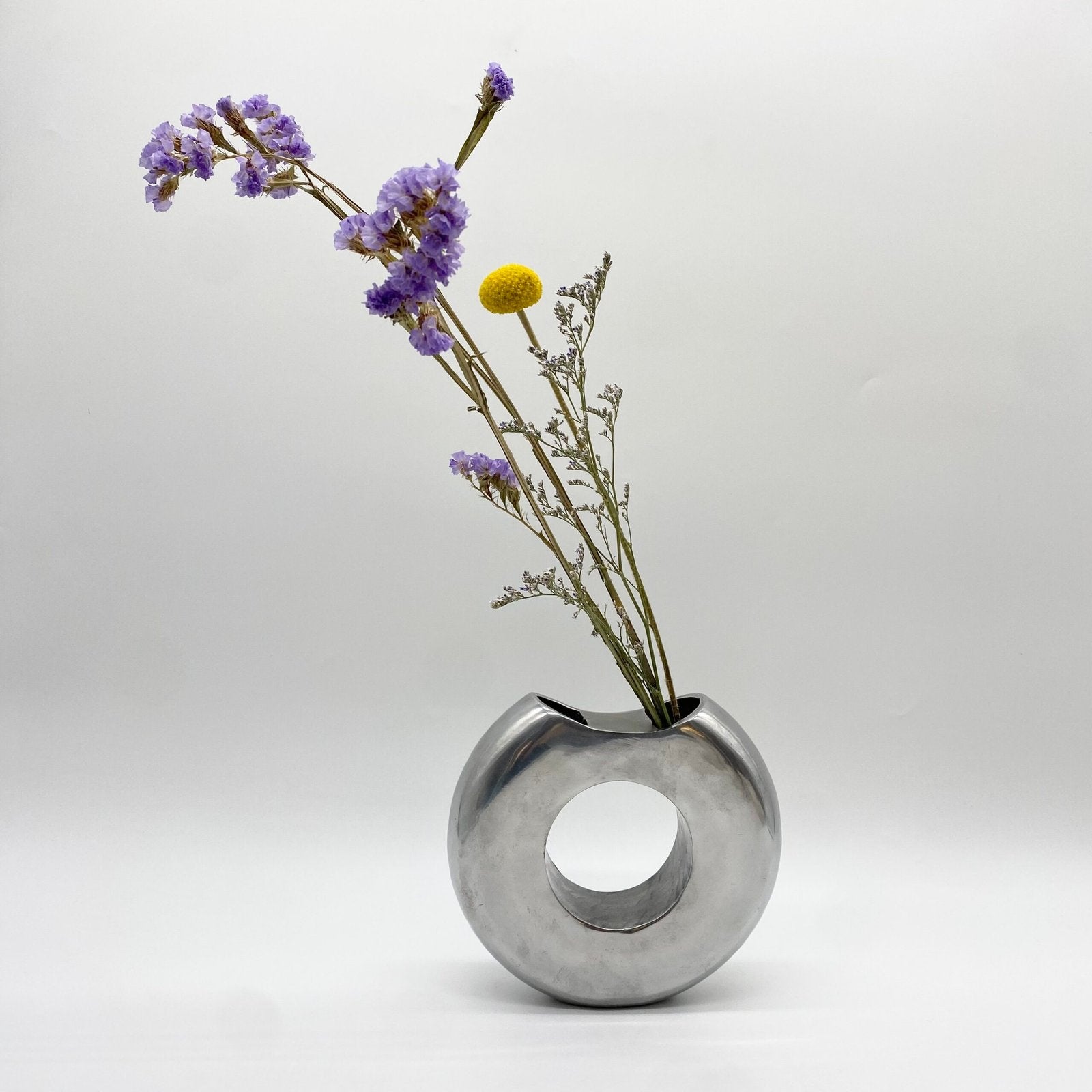 VASE "DONUT" / FONTE D’ALUMINIUM – 1980s