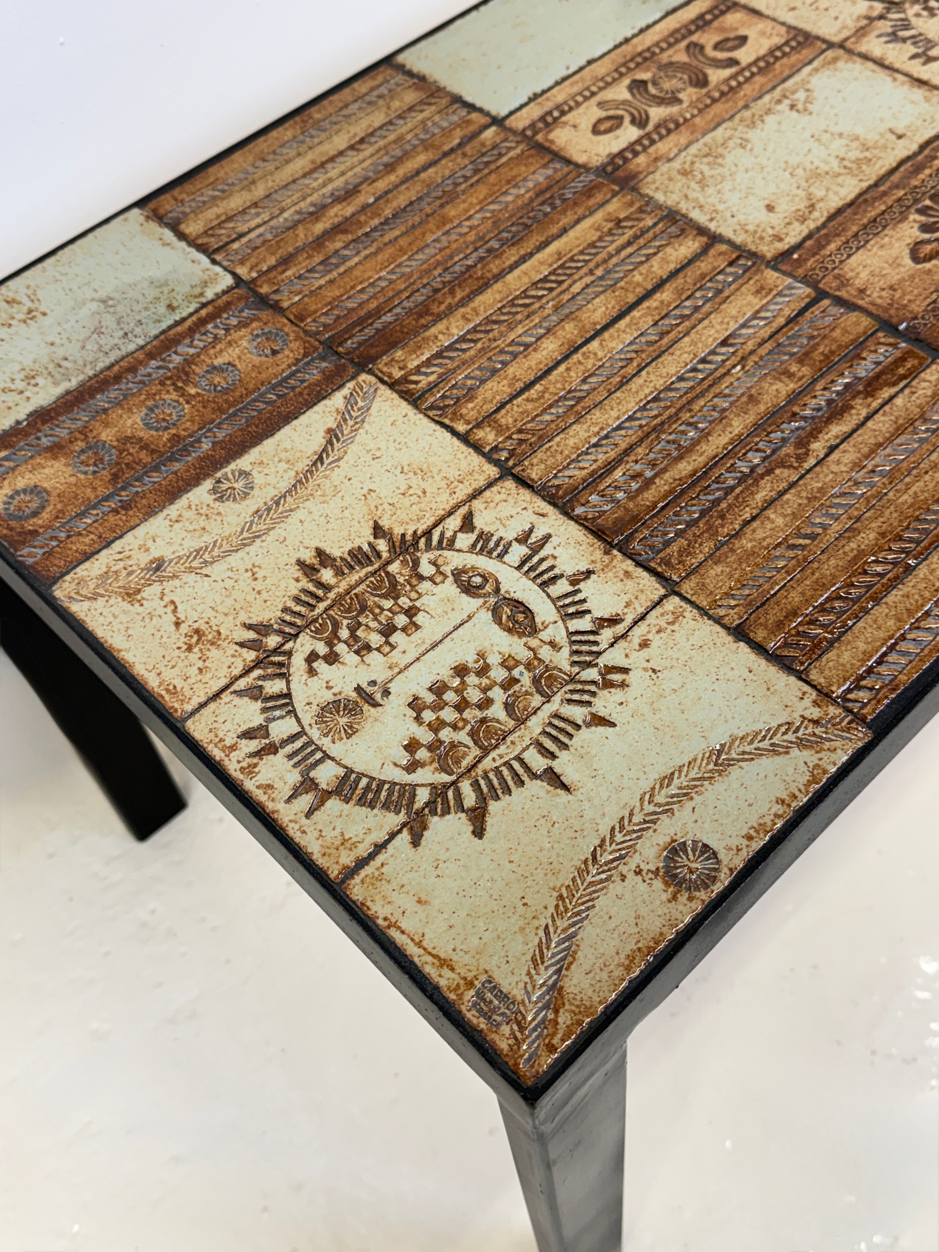TABLE BASSE « SOLEIL » — ROGER CAPRON, VALLAURIS, FRANCE, CIRCA 1960-70