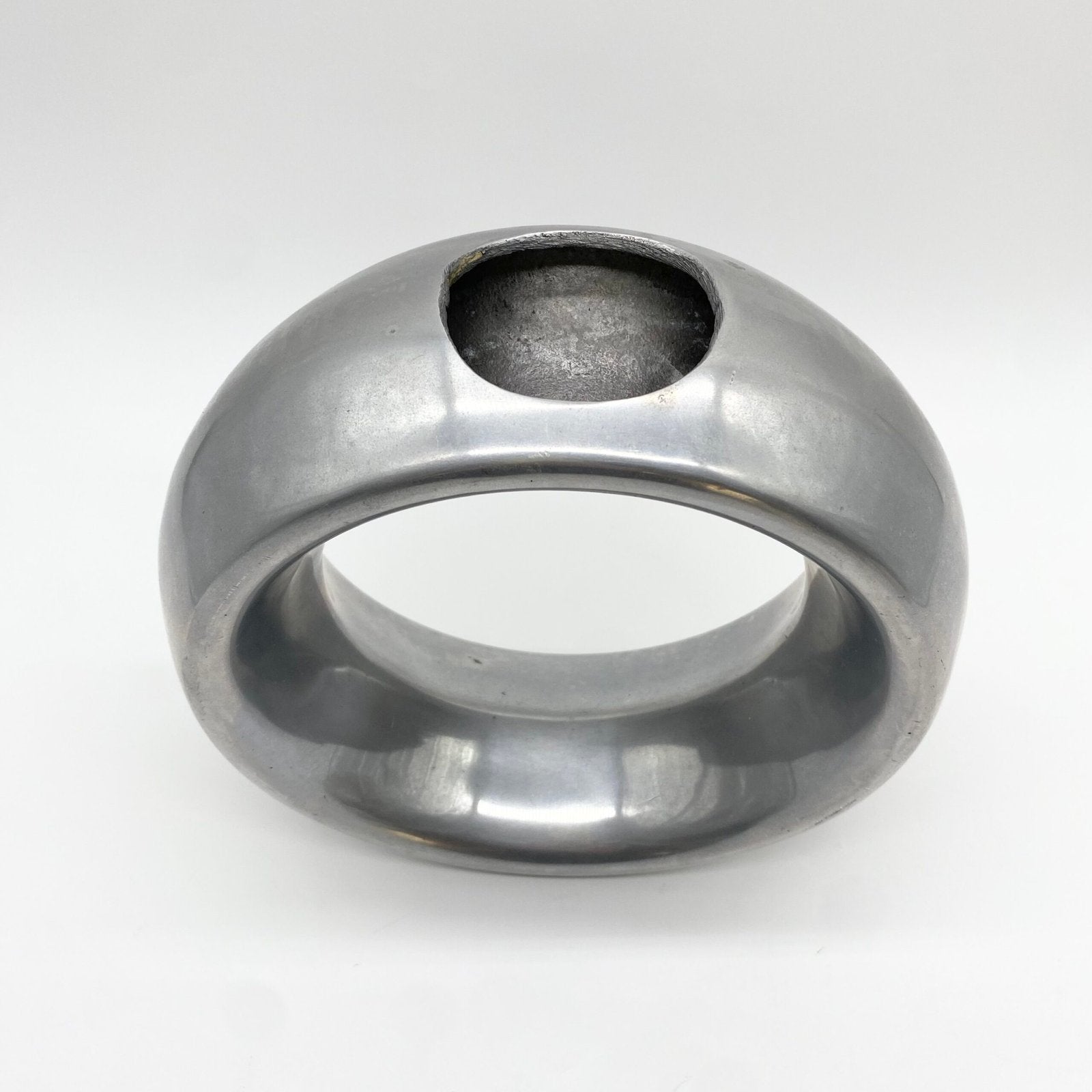 VASE "WHEEL" / FONTE D’ALUMINIUM – 1980s
