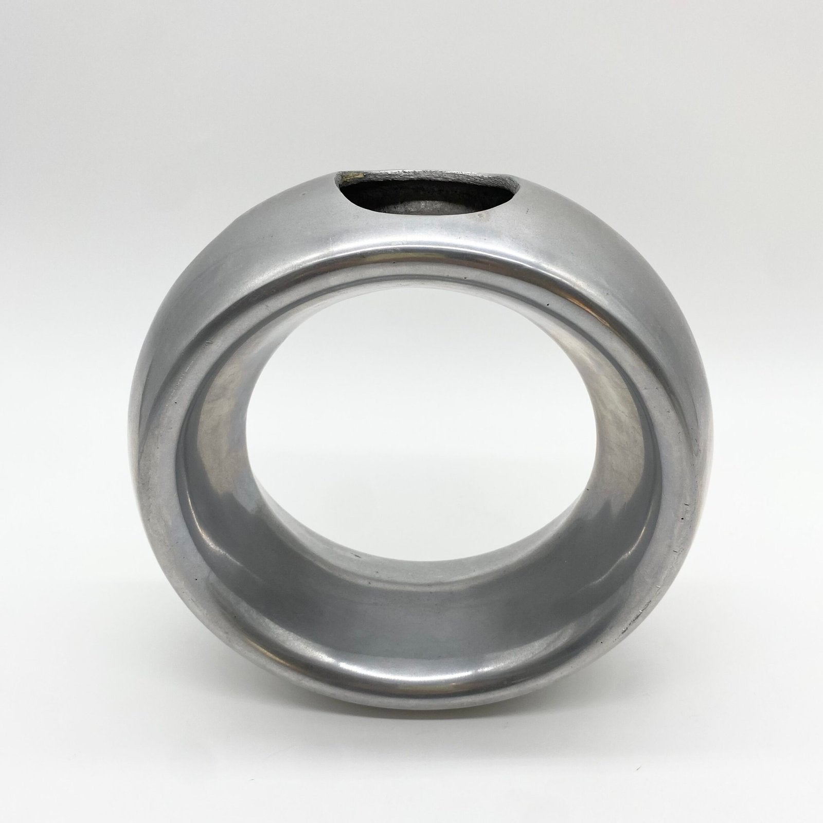 VASE "WHEEL" / FONTE D’ALUMINIUM – 1980s