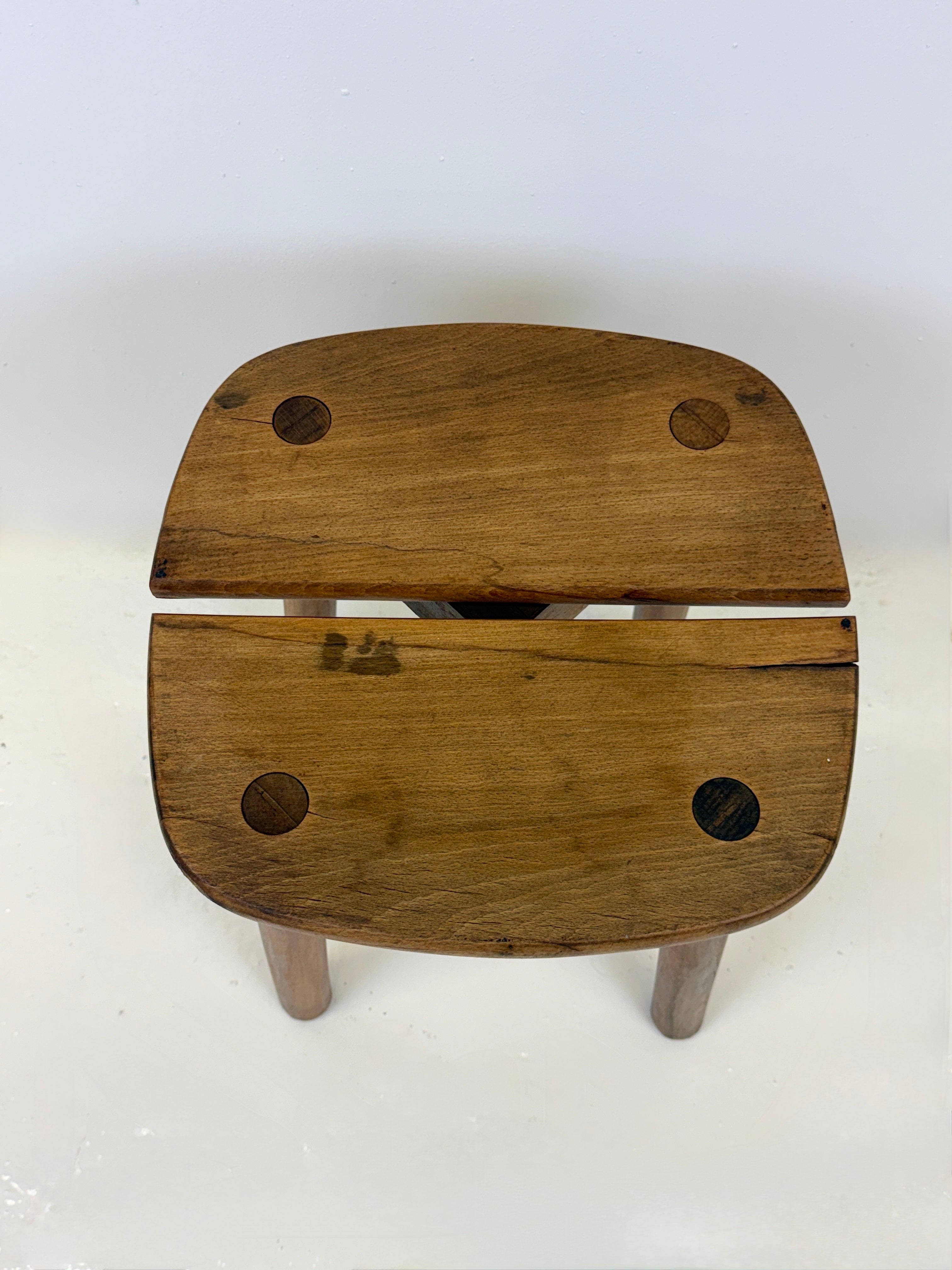 TABOURET EN BOIS — PIERRE GAUTIER-DELAYE, FRANCE, 1960s