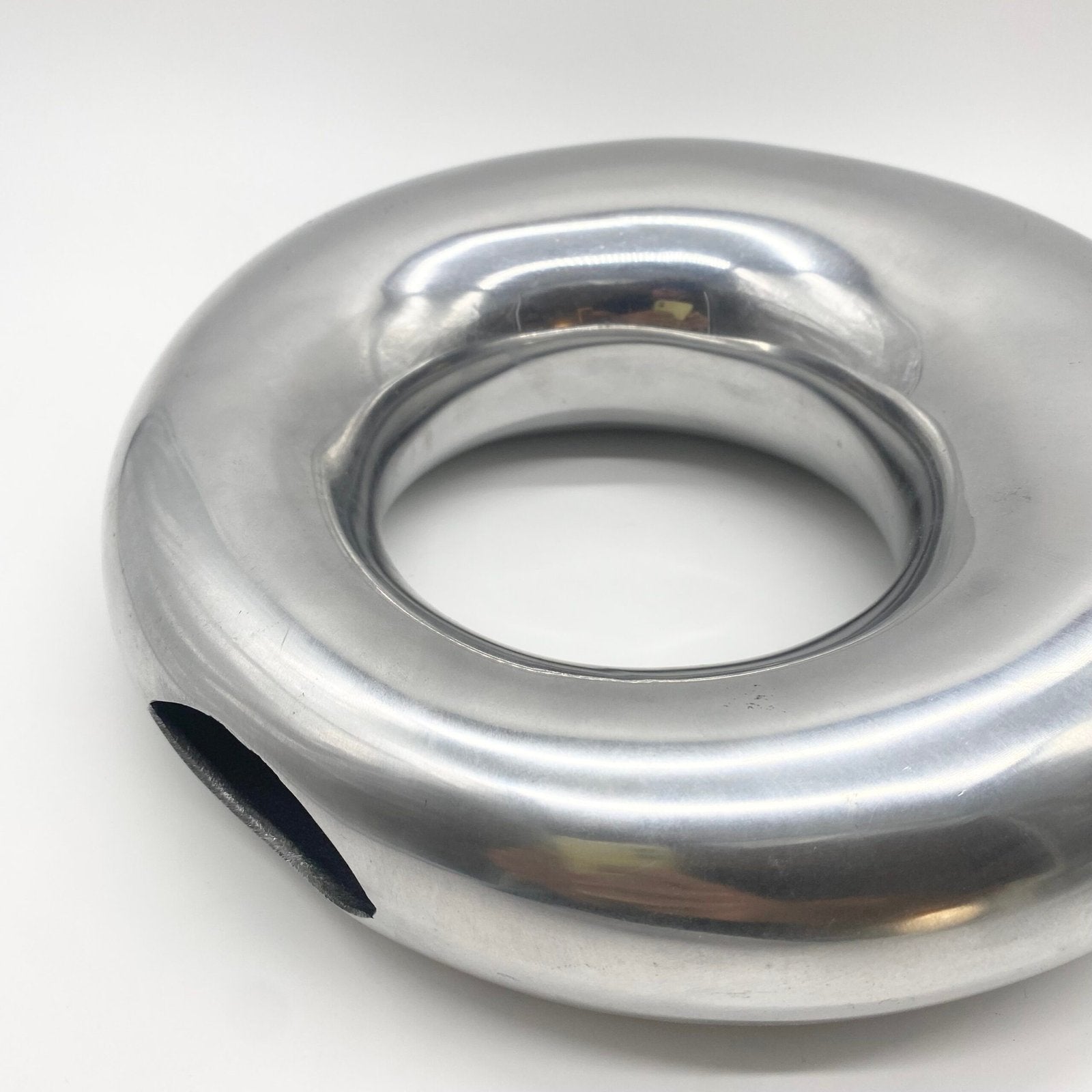 VASE "DONUT" XL / FONTE D’ALUMINIUM POLI – 1980s