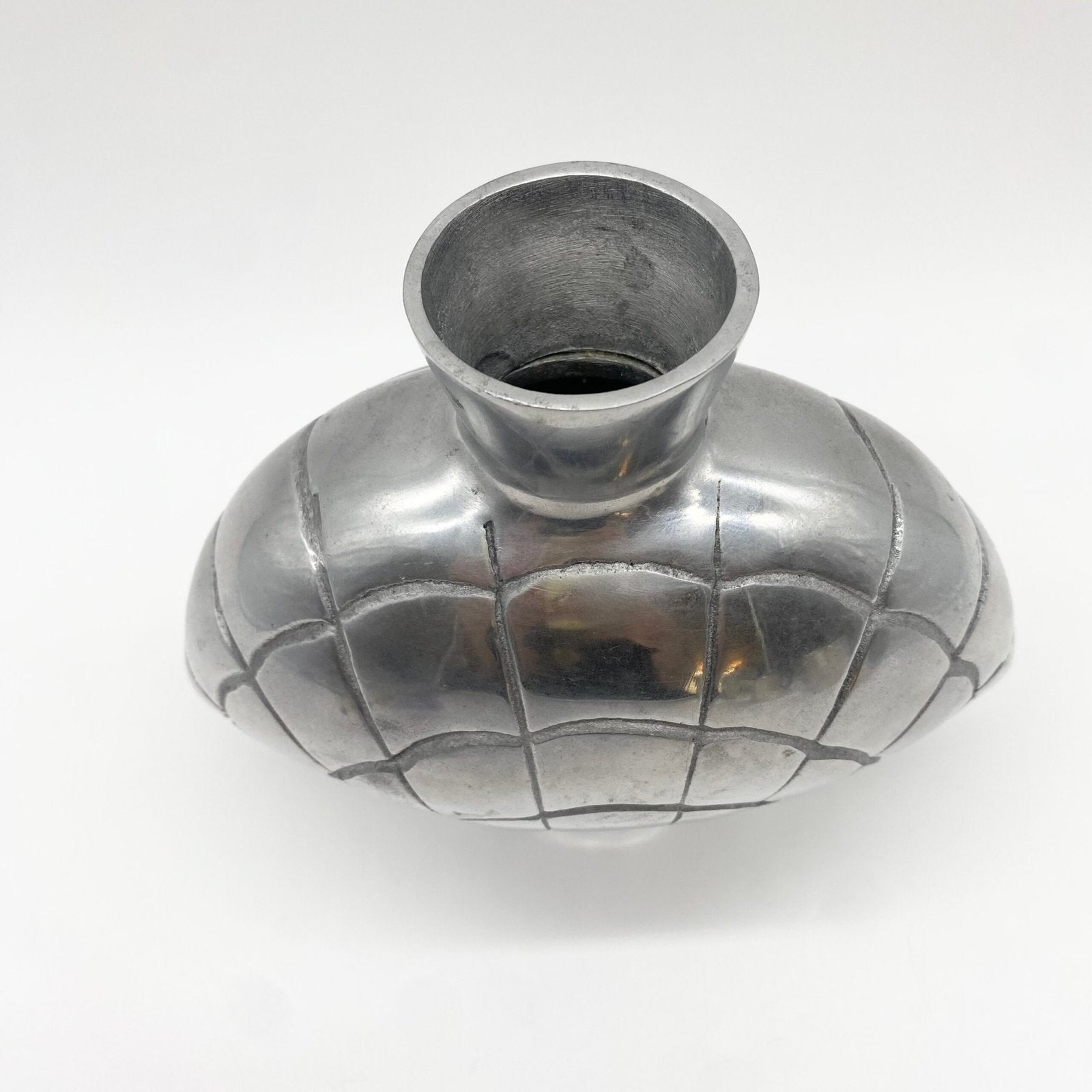 VASE "COQUILLAGE II" / FONTE D’ALUMINIUM – 1980s