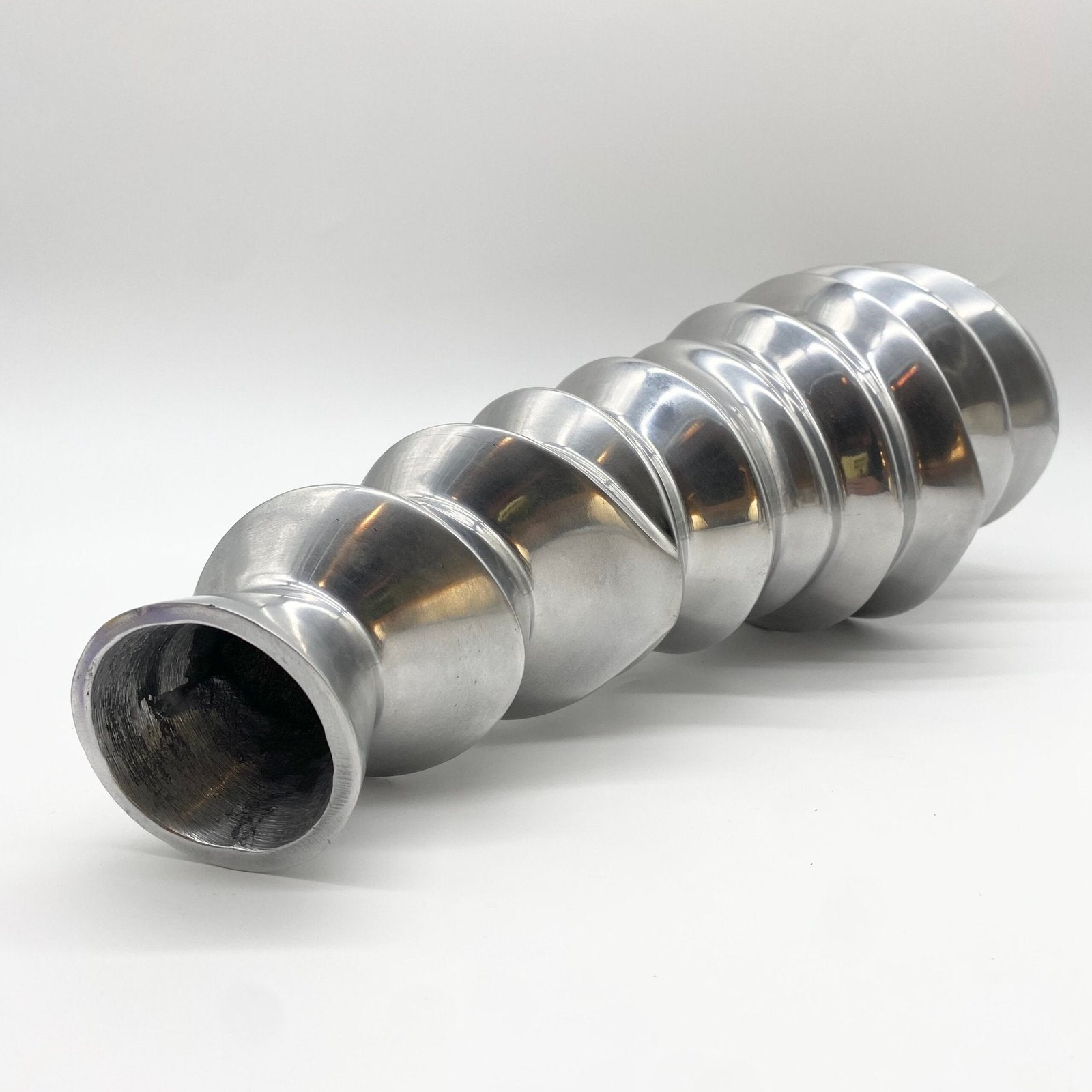 VASE "TORSADÉ" / FONTE D’ALUMINIUM – 1980s