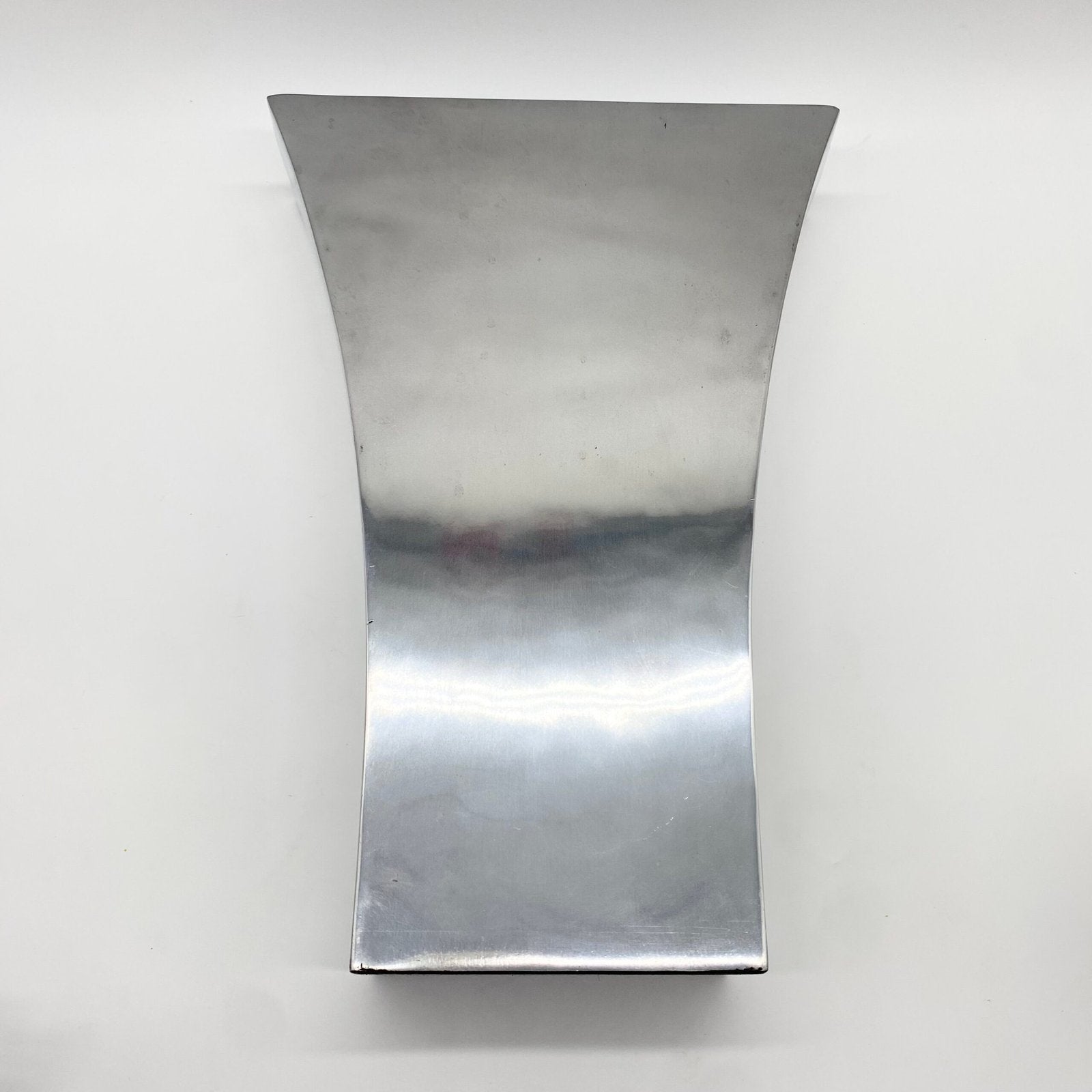 VASE "ÉVASÉ" XXL / FONTE D’ALUMINIUM – 1980s