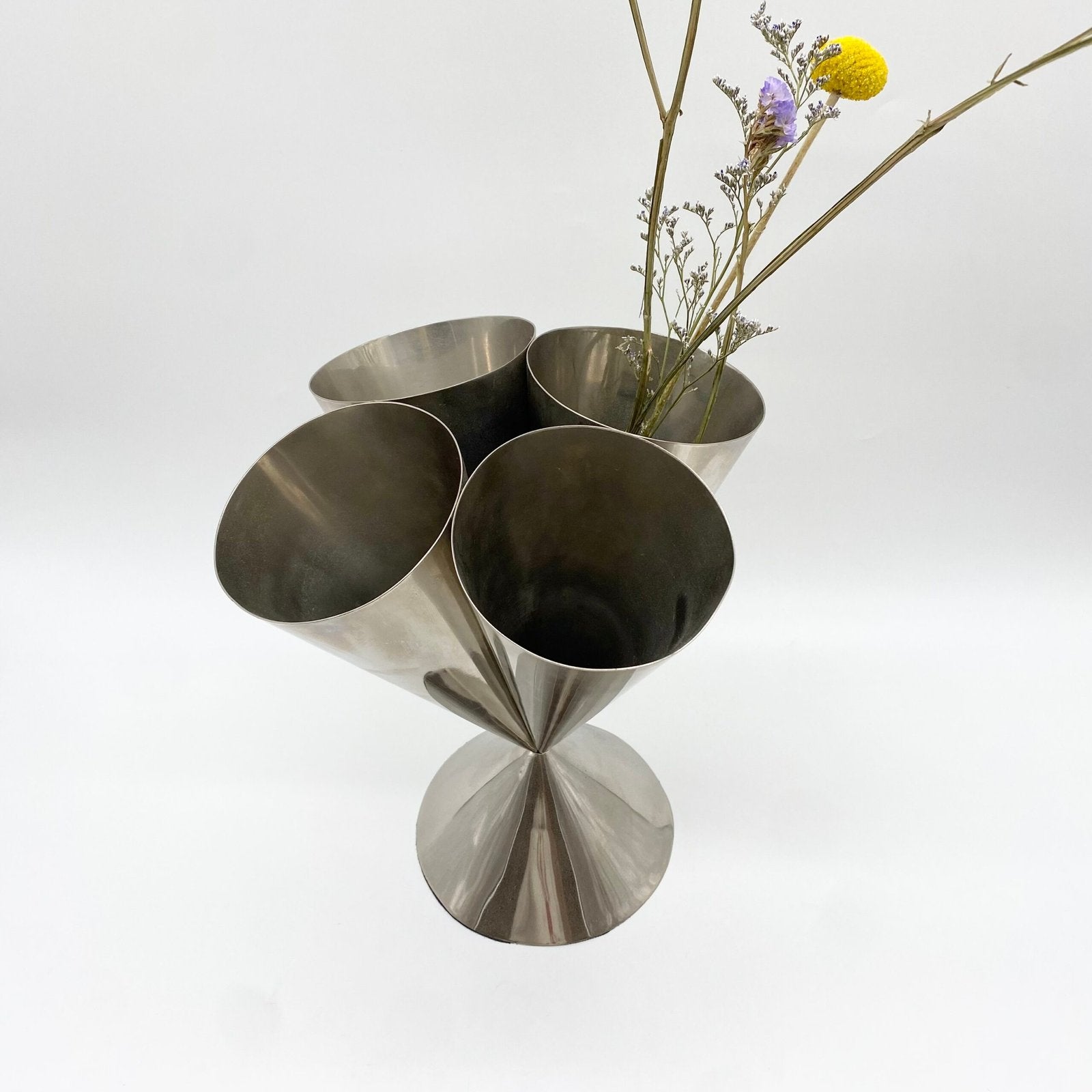 VASE "SPACE AGE" / ALUMINIUM – 1970s