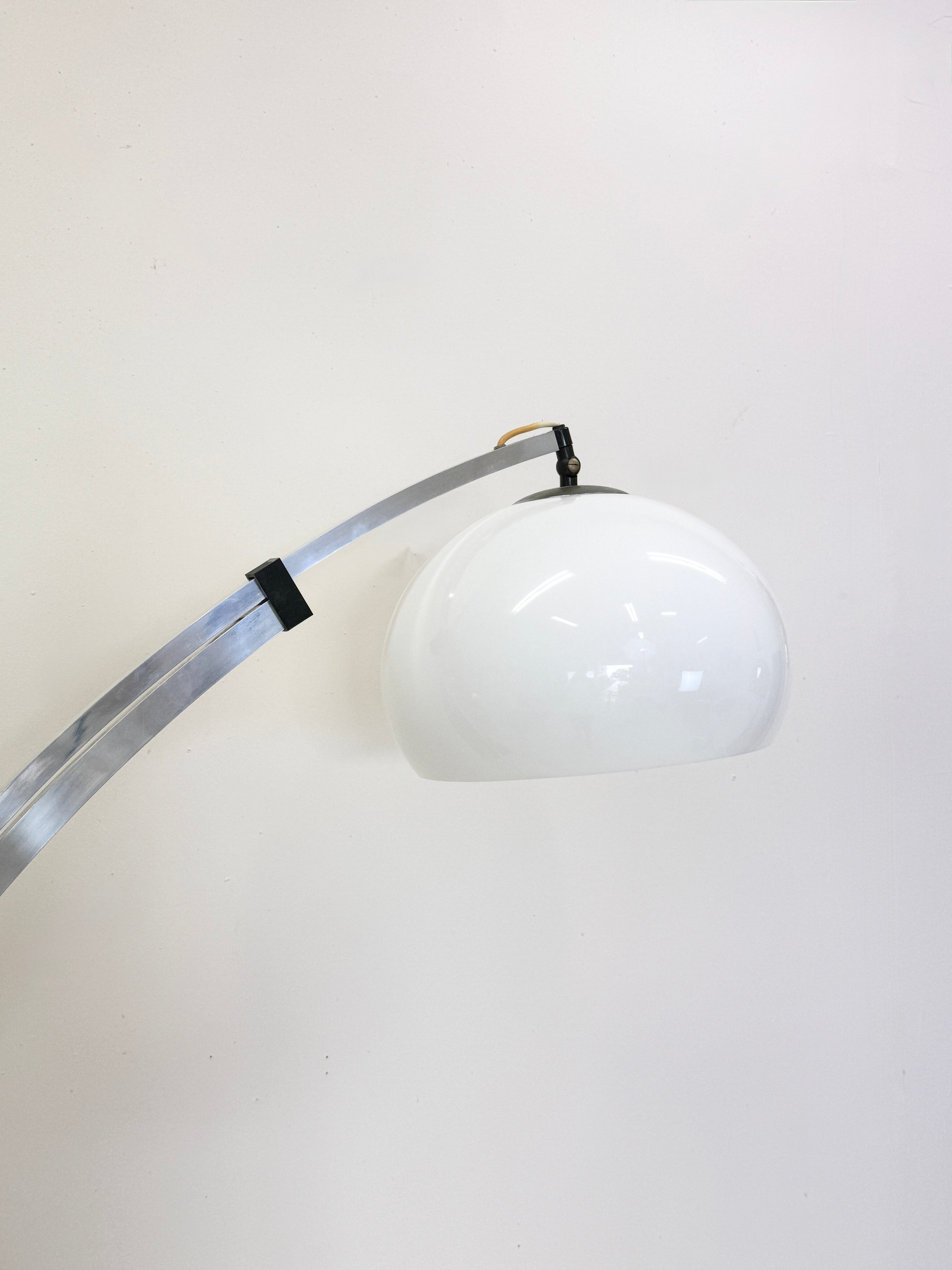 LAMPADAIRE "ARC" TÉLESCOPIQUE — GUZZINI, ITALIE, 1970s