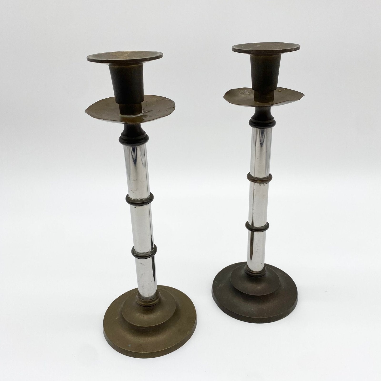 PAIRE DE BOUGEOIRS "LAITON / CHROME" , 1960s