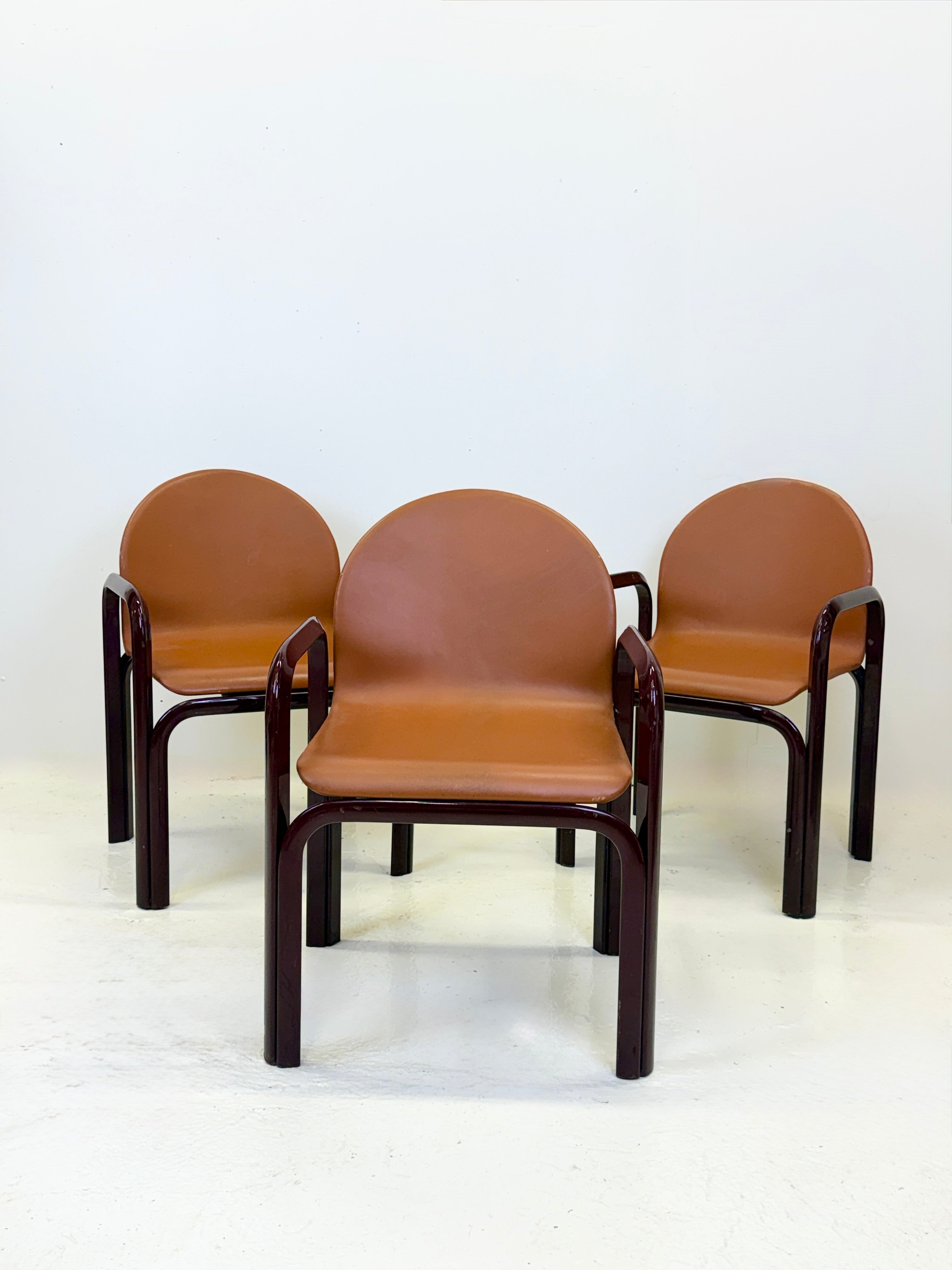 FAUTEUIL « ORSAY » — GAE AULENTI POUR KNOLL INTERNATIONAL, 1975