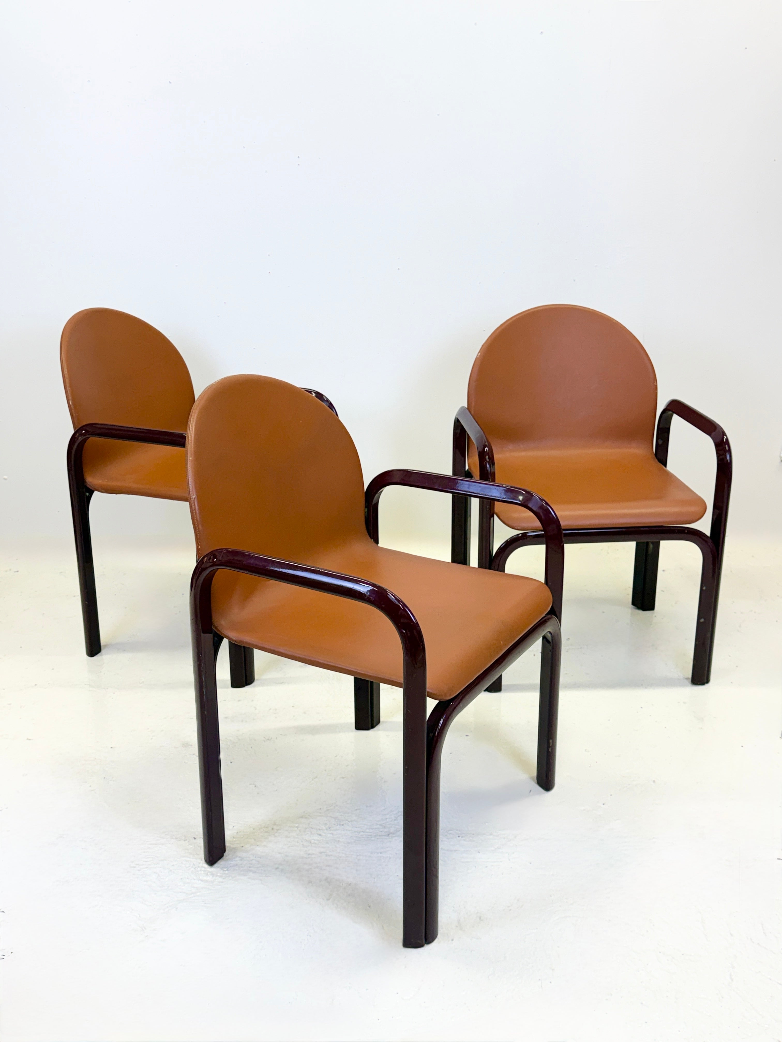 FAUTEUIL « ORSAY » — GAE AULENTI POUR KNOLL INTERNATIONAL, 1975