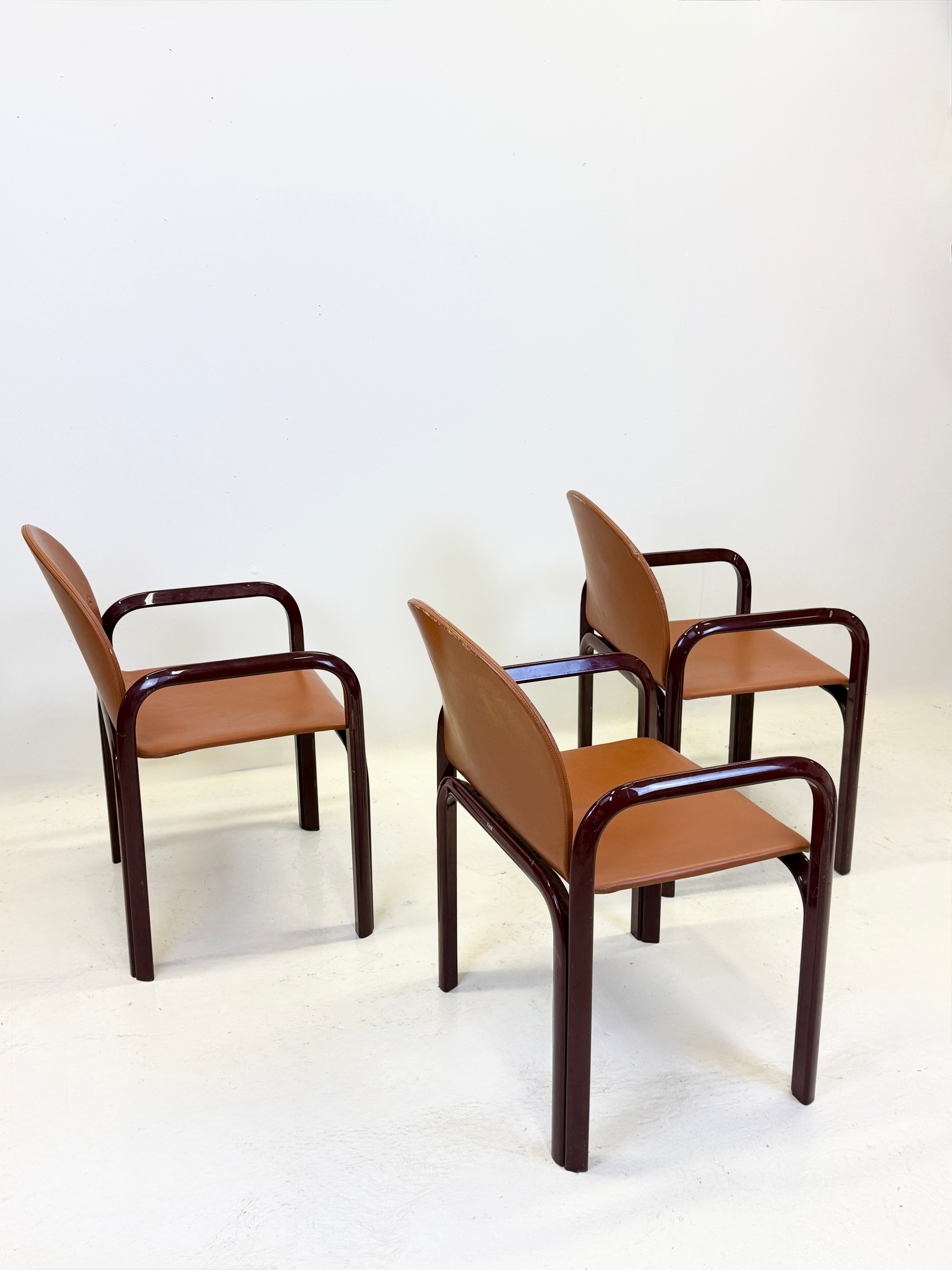 FAUTEUIL « ORSAY » — GAE AULENTI POUR KNOLL INTERNATIONAL, 1975
