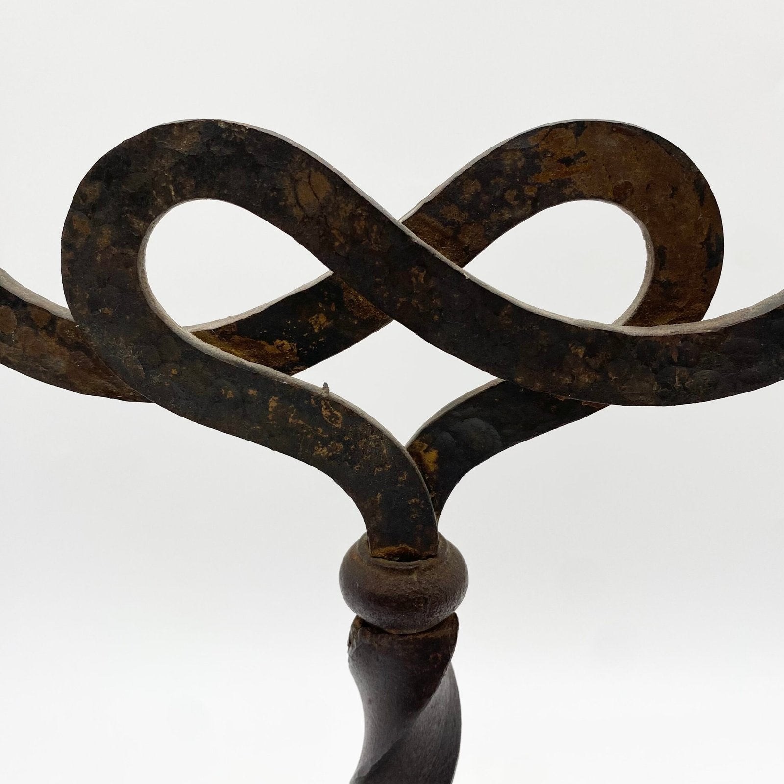 CHANDELIER "ASTRAL" / FER FORGÉ  – TRAVAIL ARTISANAL