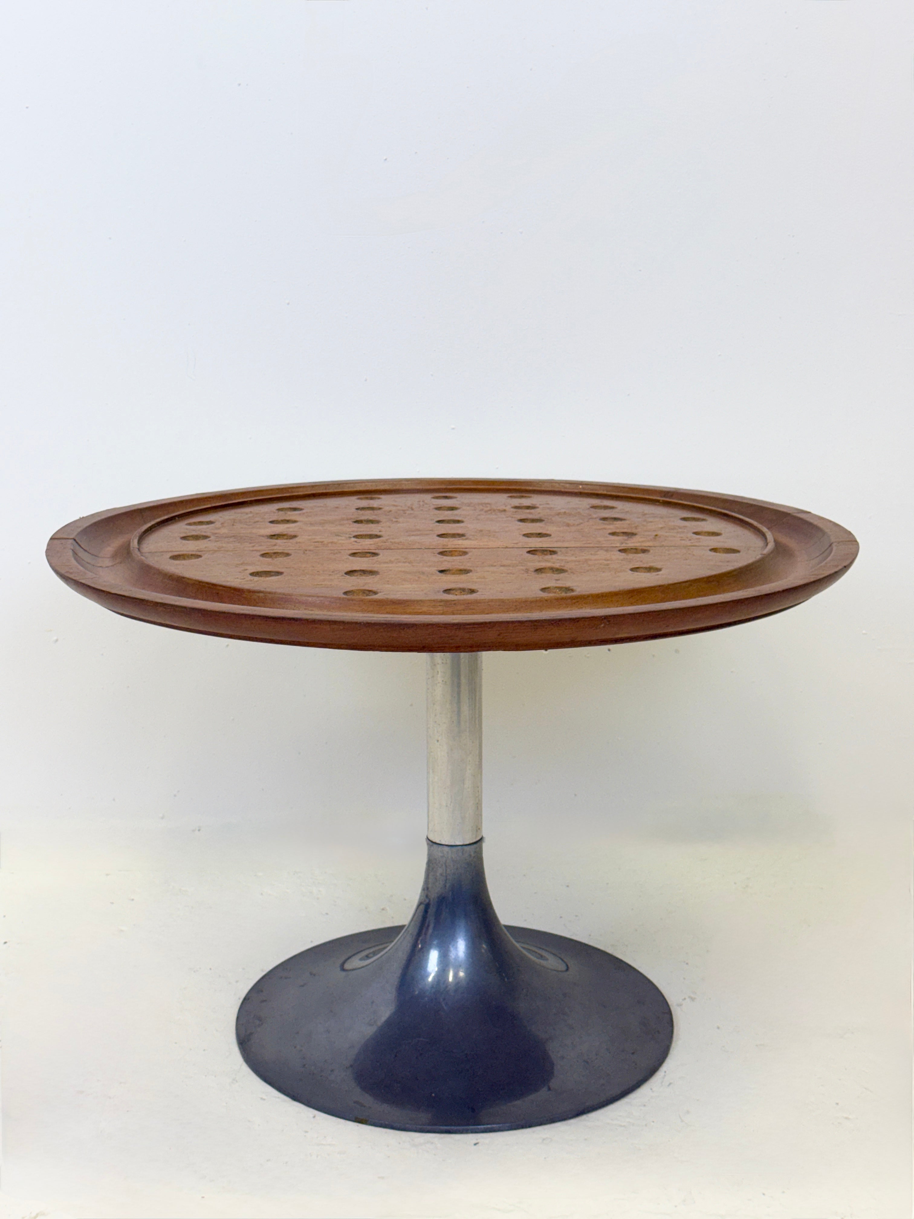 GUÉRIDON « JEU DU SOLITAIRE » — FRANCE, 1970s