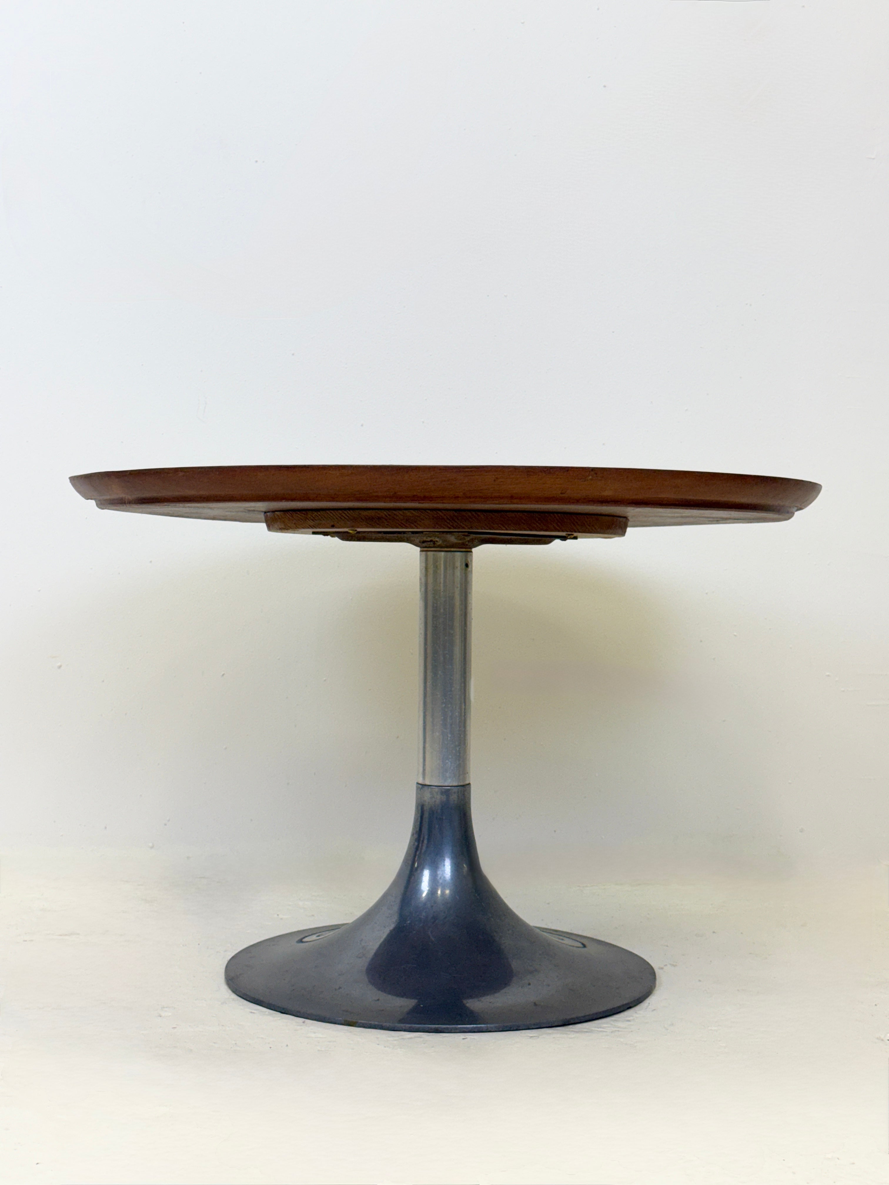 GUÉRIDON « JEU DU SOLITAIRE » — FRANCE, 1970s