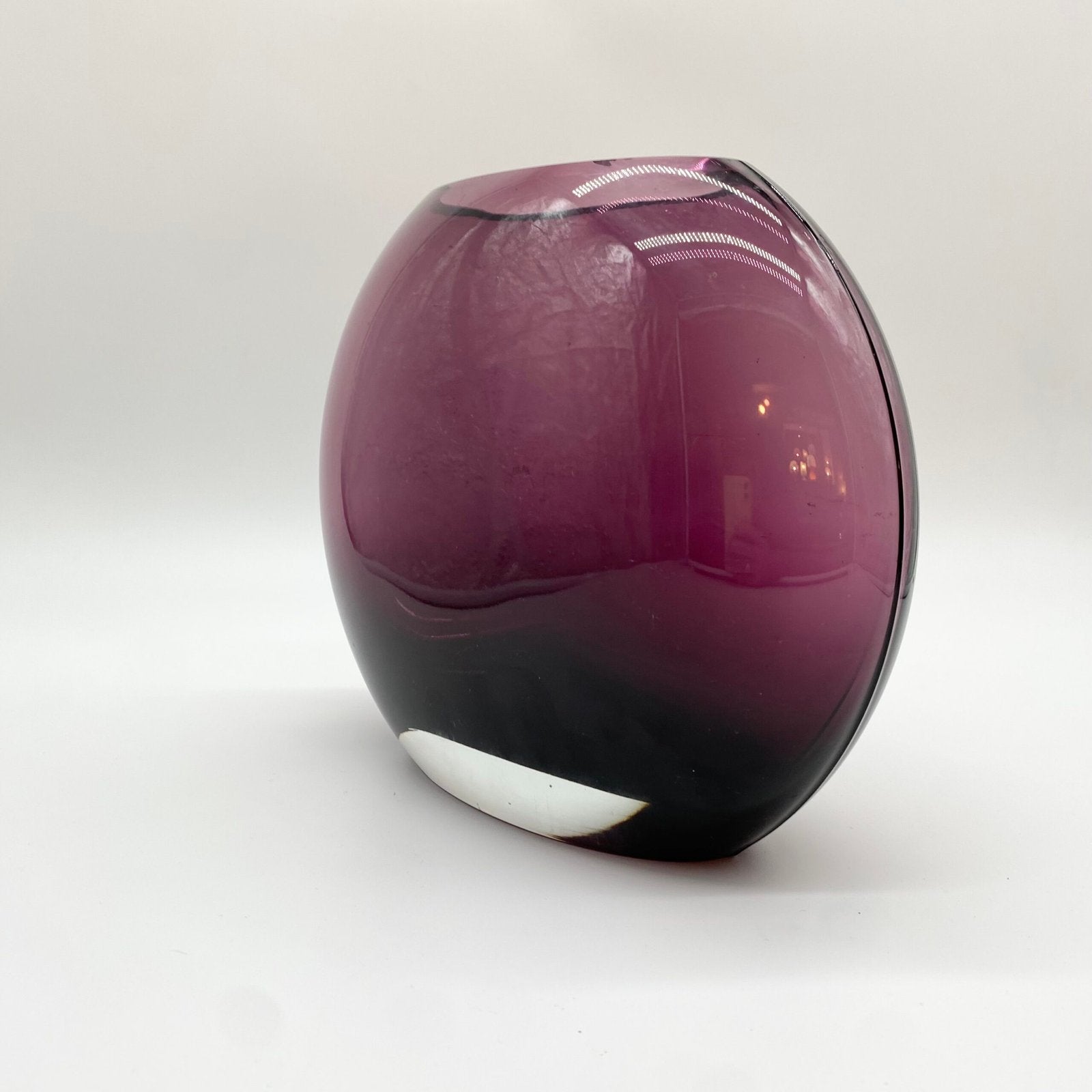 VASE "VIOLET SPHERE " VERRE  — 1980s