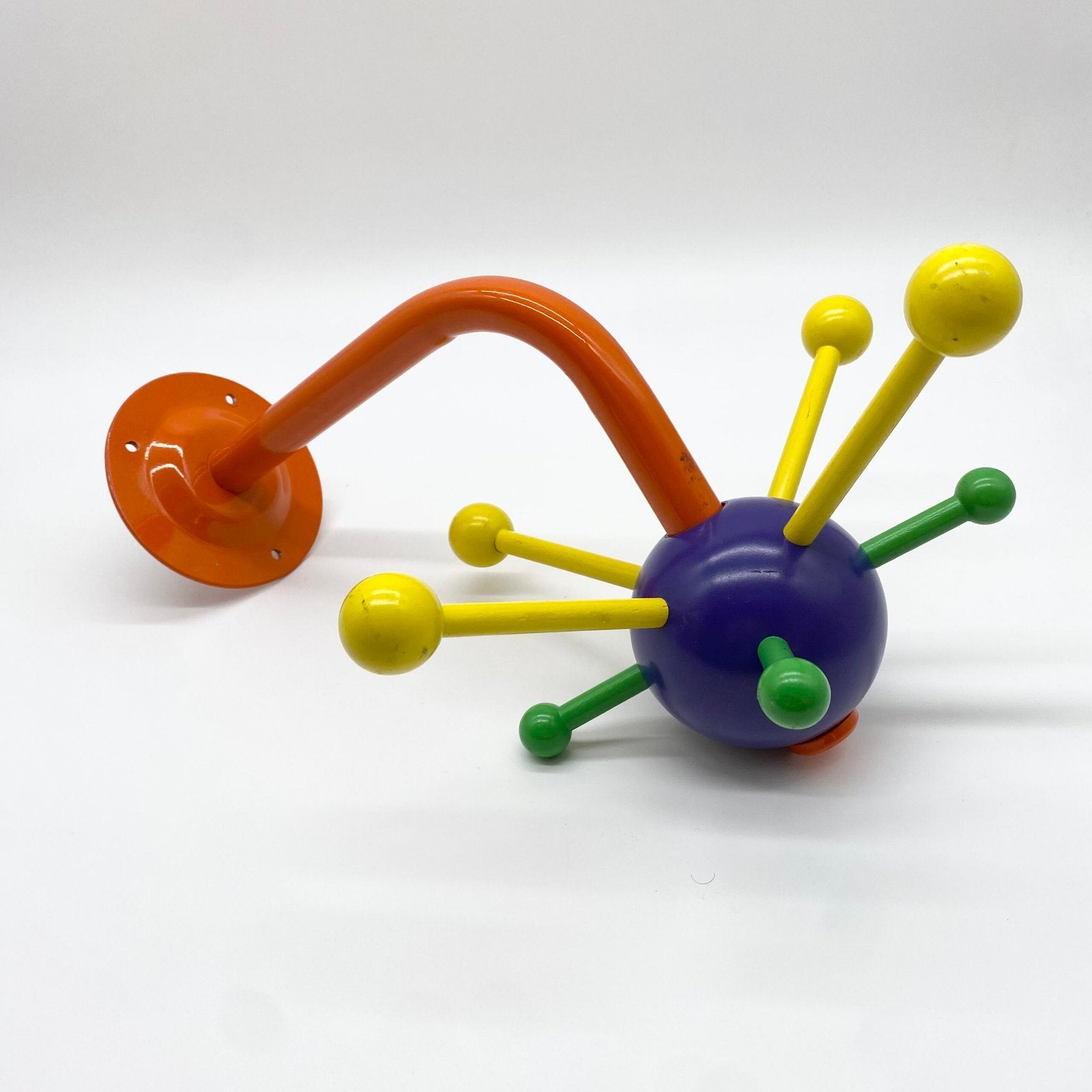PORTE-MANTEAU ROTATIF « SPOUTNIK » D’OSVALDO BORSANI — 1980s