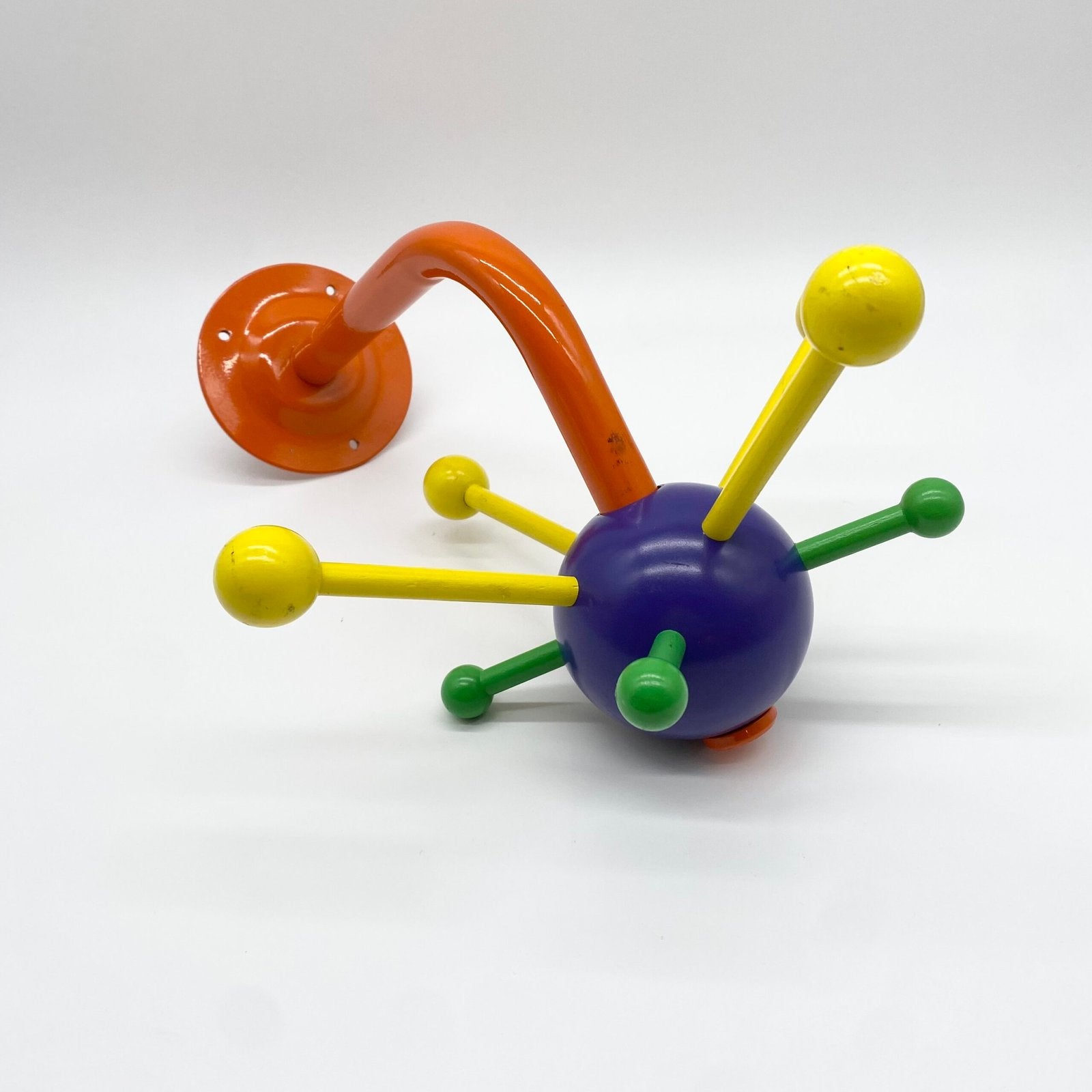 PORTE-MANTEAU ROTATIF « SPOUTNIK » D’OSVALDO BORSANI — 1980s
