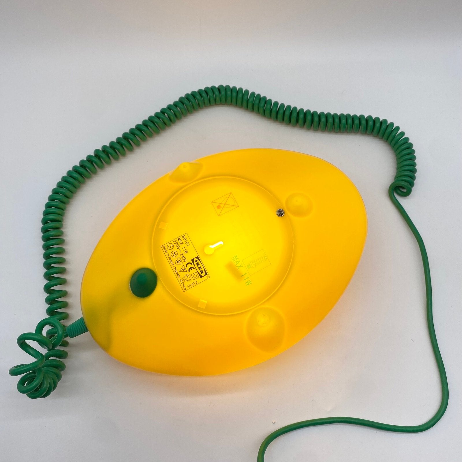 LAMPE CITRON "LÖV" PAR KNUT & MARIANNE HAGBERG — 1990s