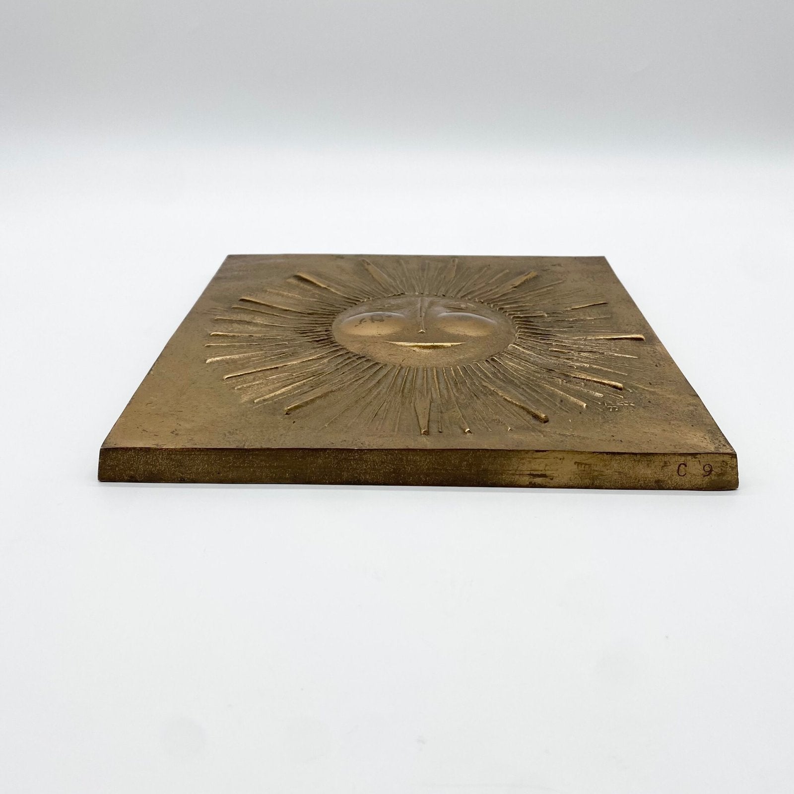 BRONZE "SOLEIL" PAR JÁNOS PERCZ — 1977
