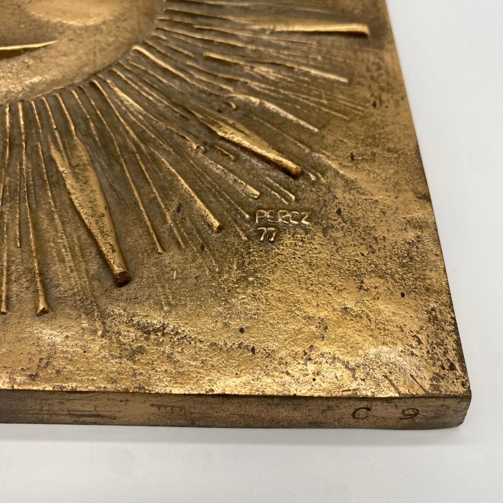 BRONZE "SOLEIL" PAR JÁNOS PERCZ — 1977