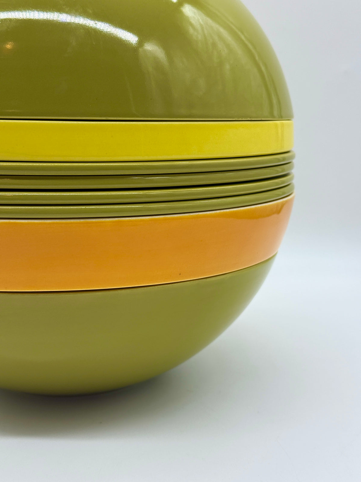 "Die Kugel" par Helen von Boch pour Villeroy & Boch, circa 1971